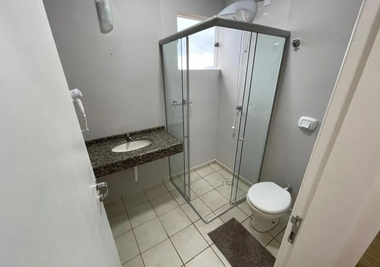 Bathroom in Ilha Forte Praia Hotel