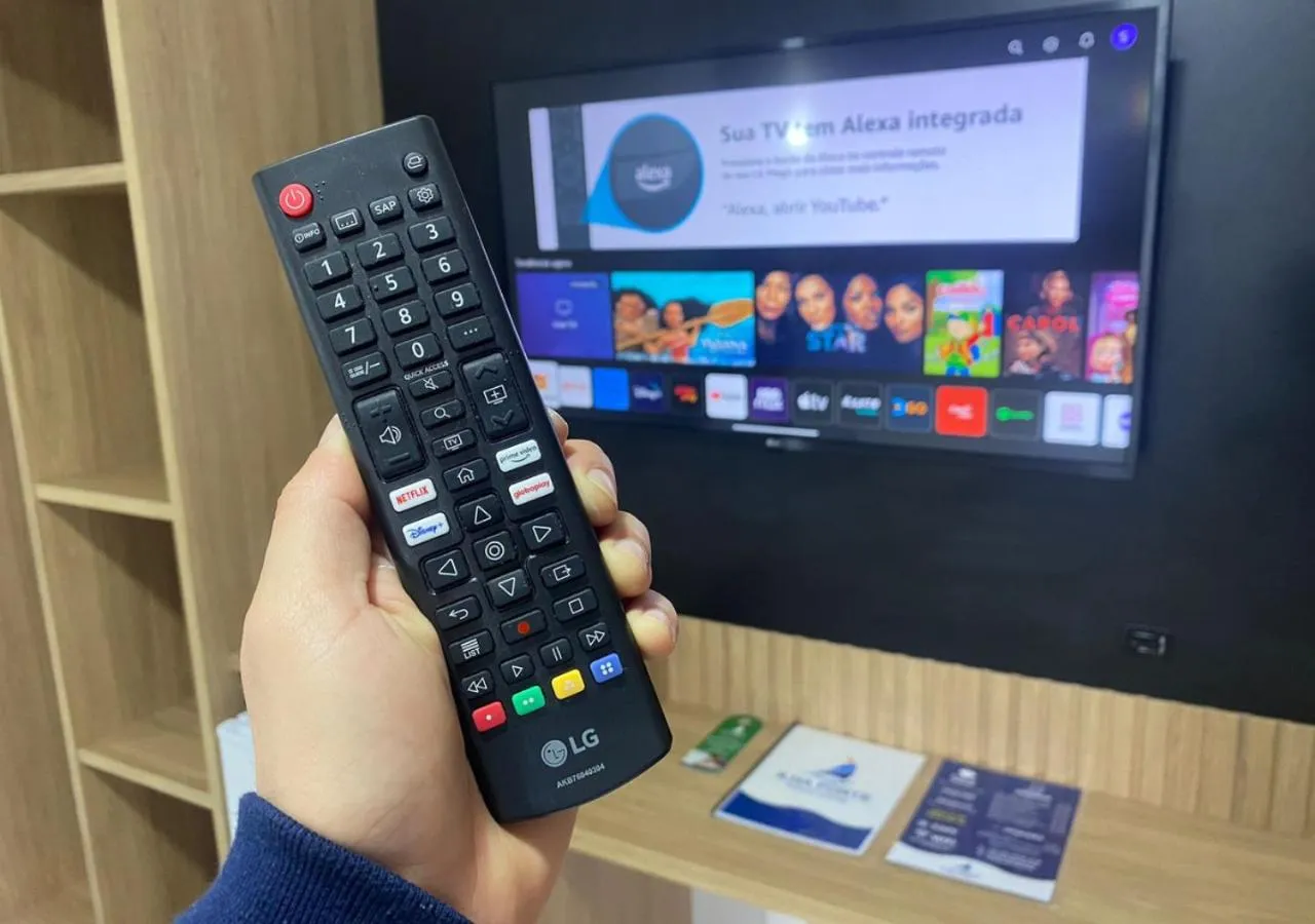 TV and multimedia in Ilha Forte Praia Hotel