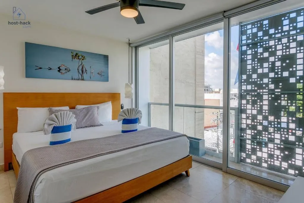 Bed in Danzamar 7, Modern Apartment 2 blocks away from 5th Avenue