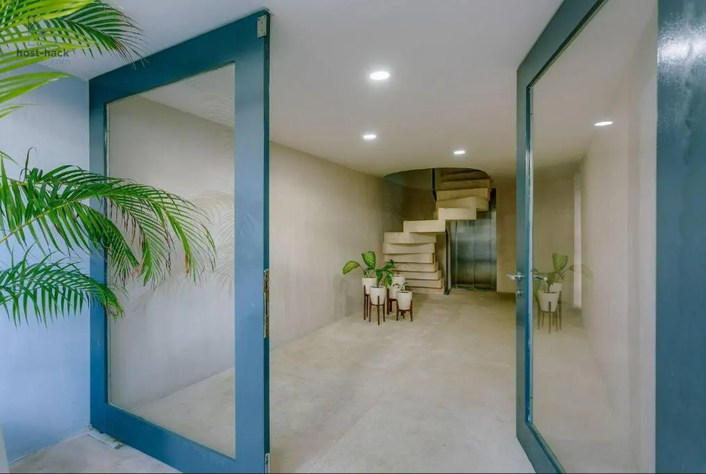 Property building in Danzamar 7, Modern Apartment 2 blocks away from 5th Avenue