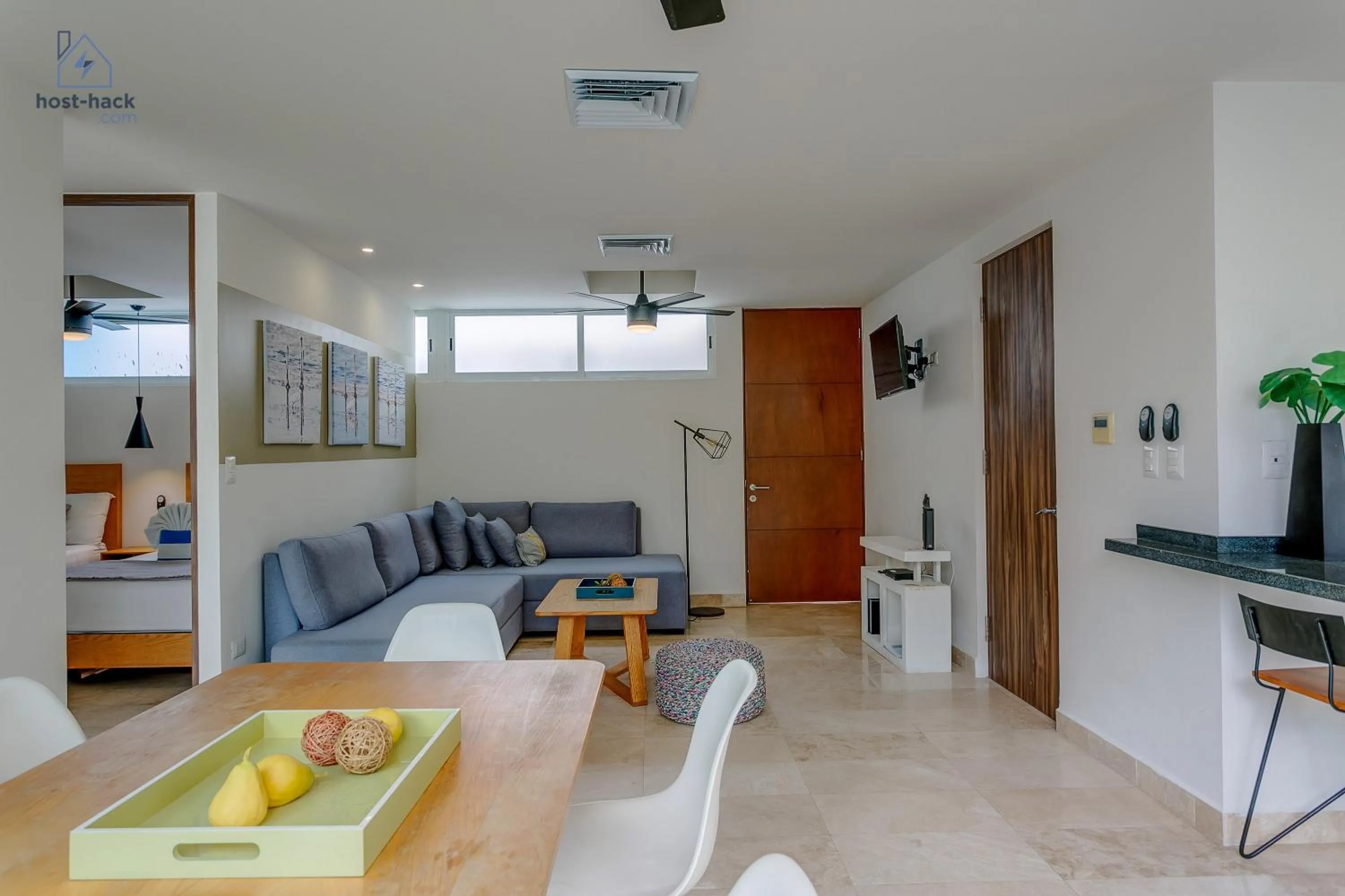 TV and multimedia in Peaceful Rooftop with Pool Close to the 5th Avenue - Danzamar 8