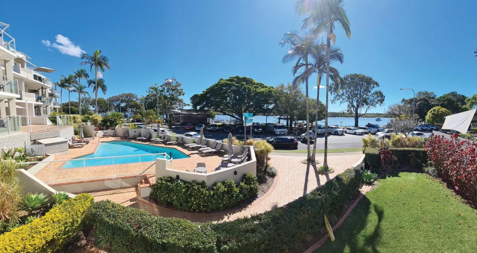 Property building in Regatta Noosa