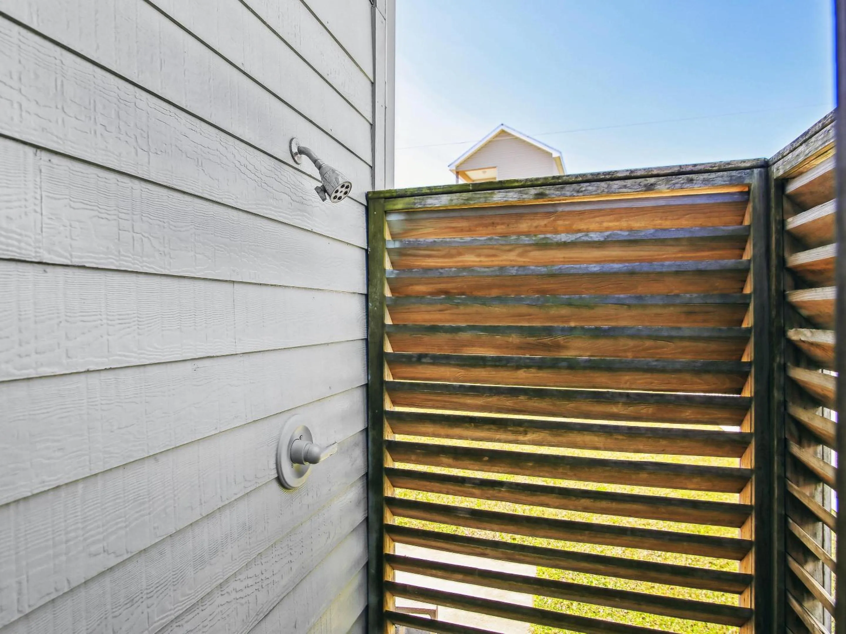 Property building in Shangri La La