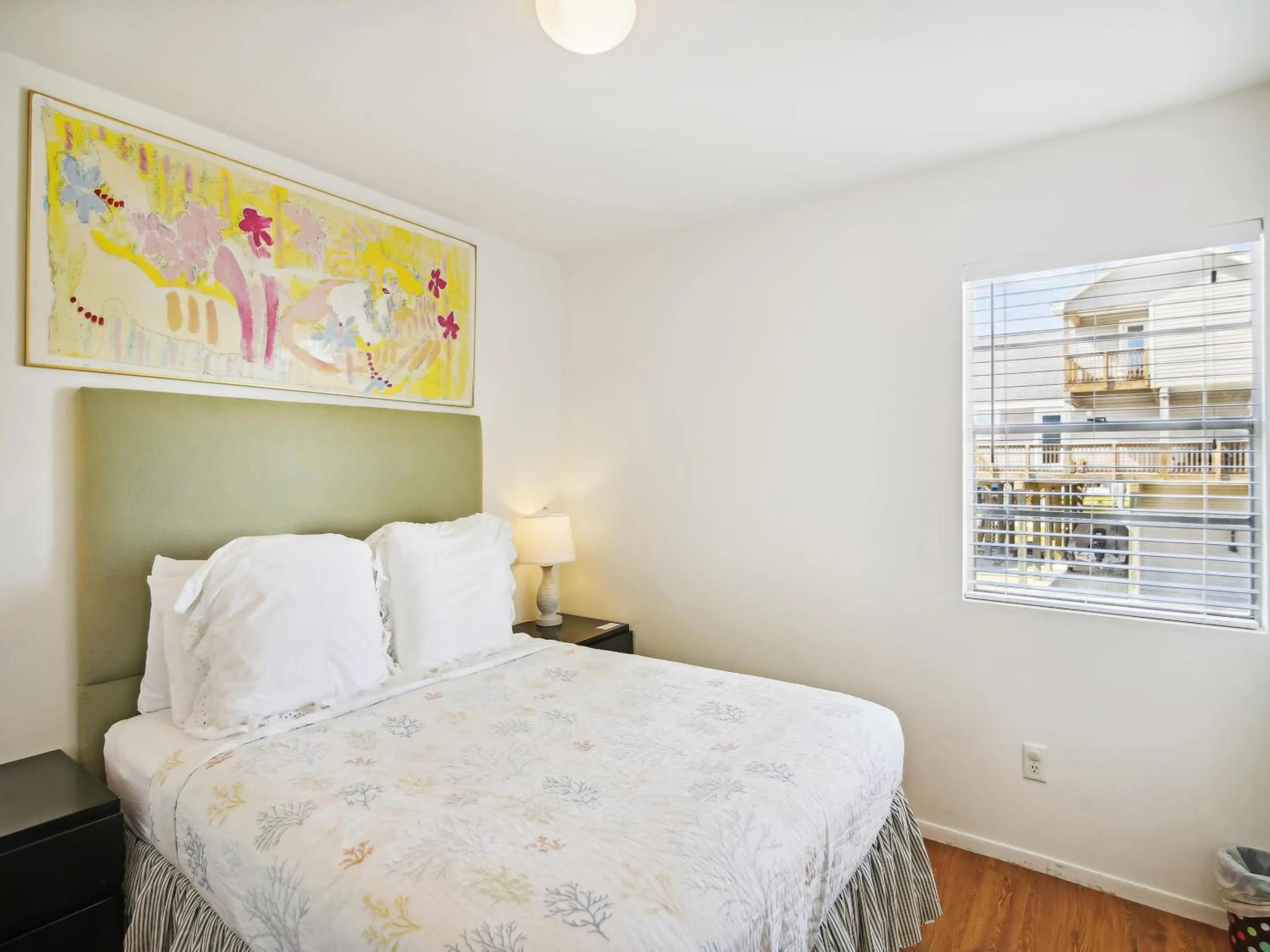 Property building, Bed in Shangri La La