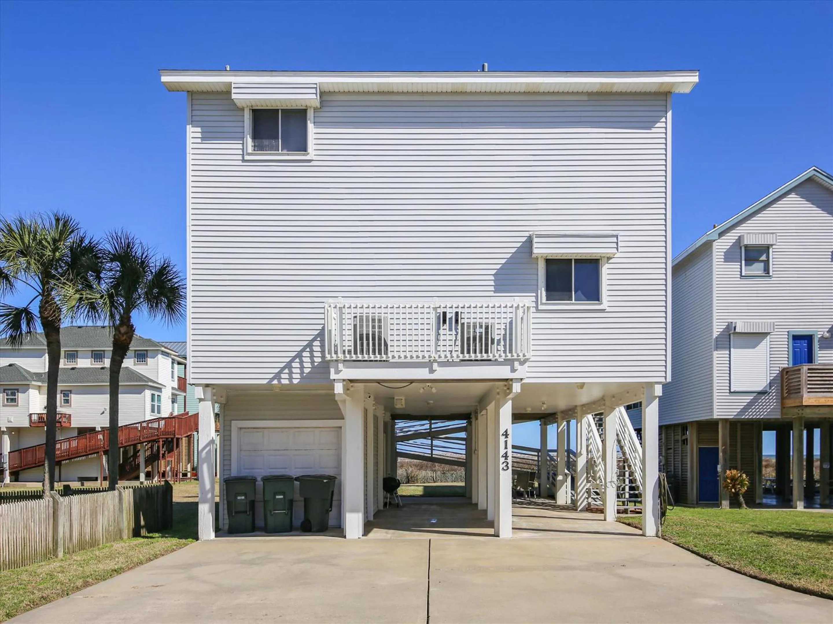 Property building in La Dolce Vita Playa San Luis