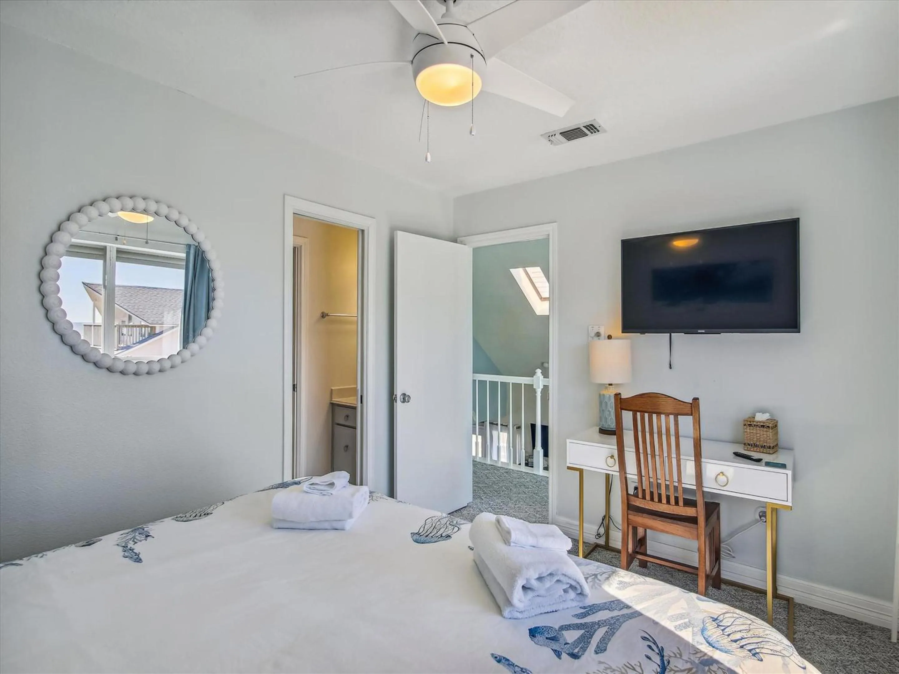 Property building, Bed in La Dolce Vita Playa San Luis