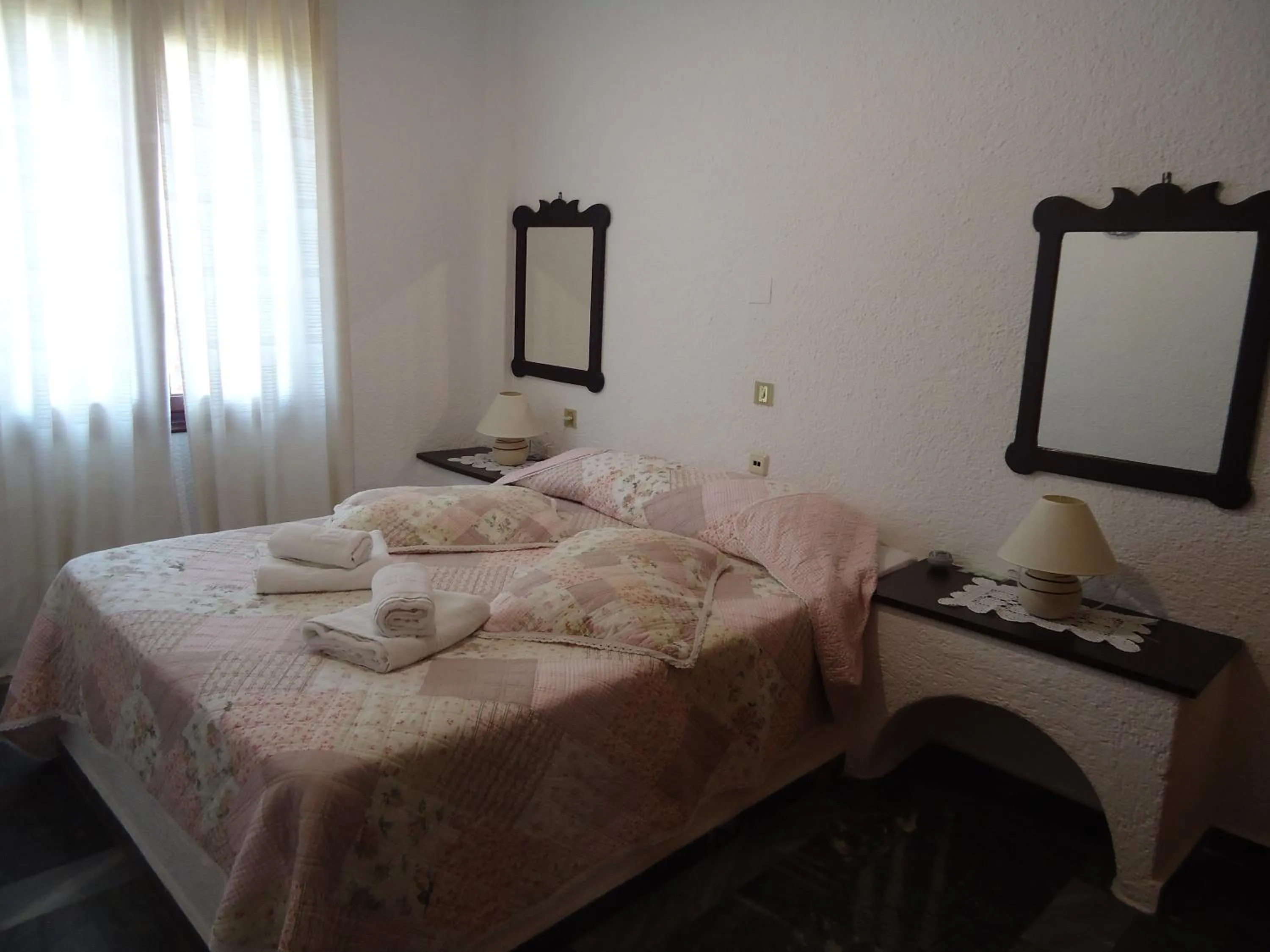 Day, Bed in Vangelis Villas