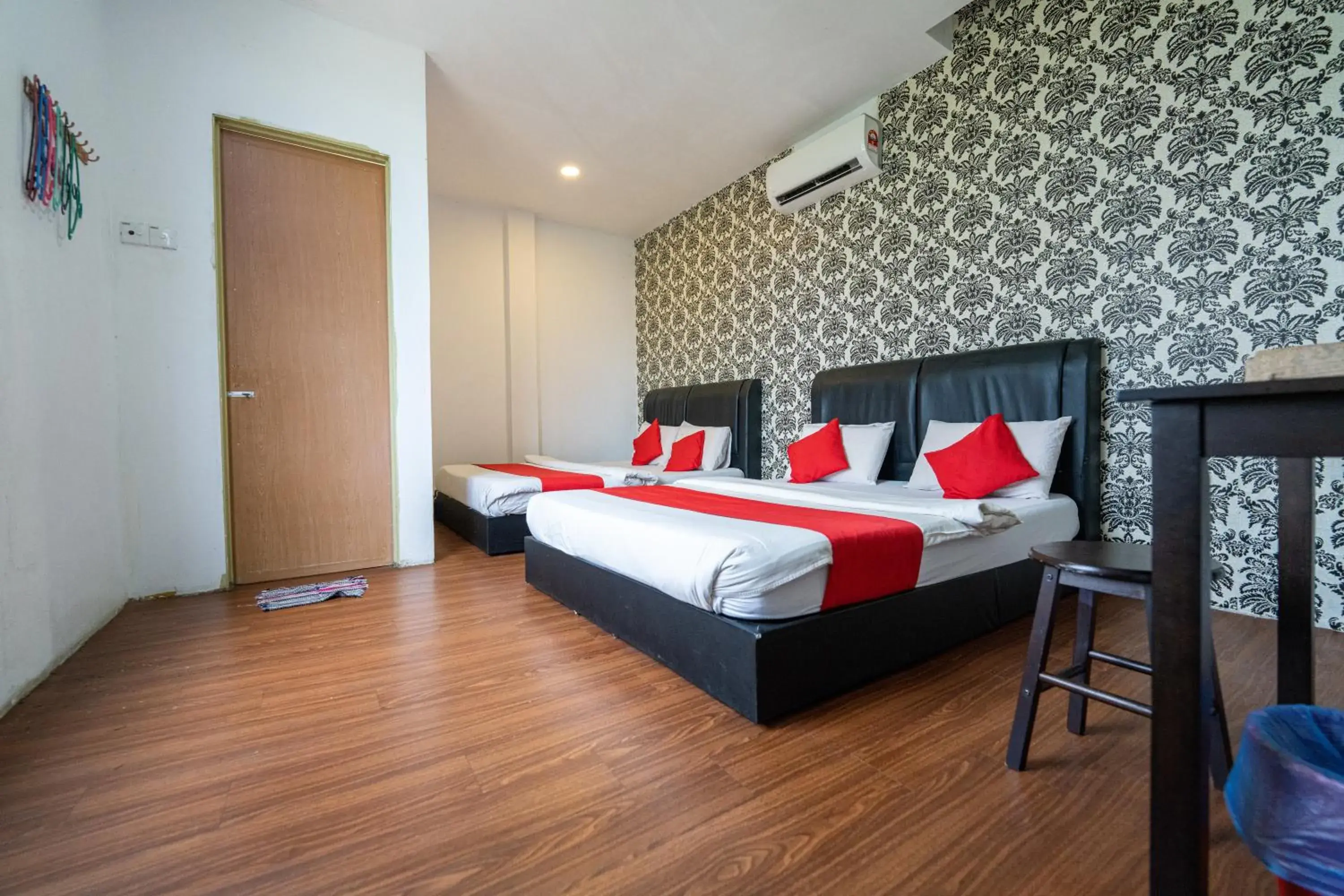 Property building, Bed in MRJ Hotel Wakaf Che Yeh 2 Property building, Bed in MRJ Hotel Wakaf Che Yeh 2