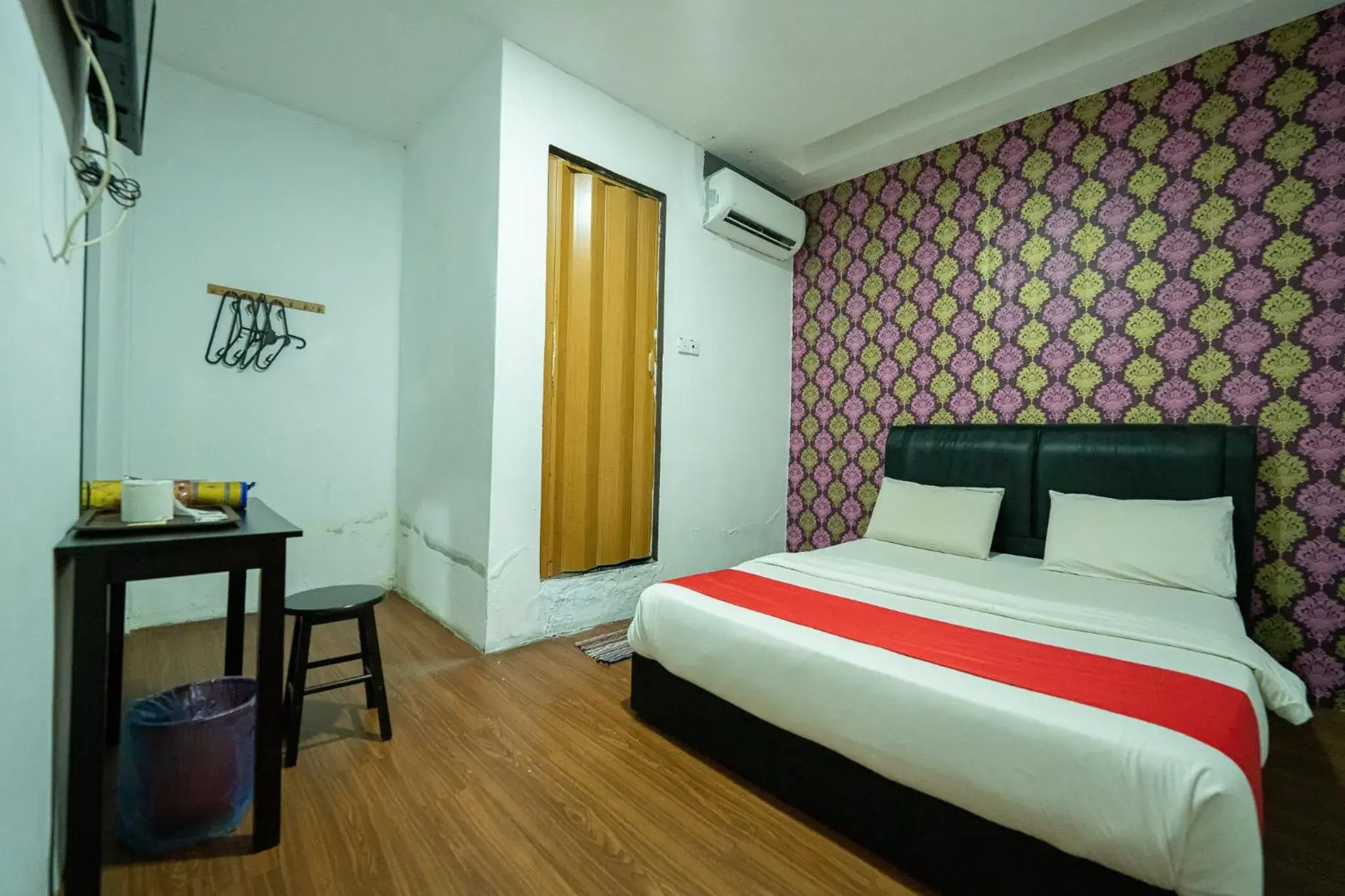 Bed in MRJ Hotel Wakaf Che Yeh 2 Bed in MRJ Hotel Wakaf Che Yeh 2