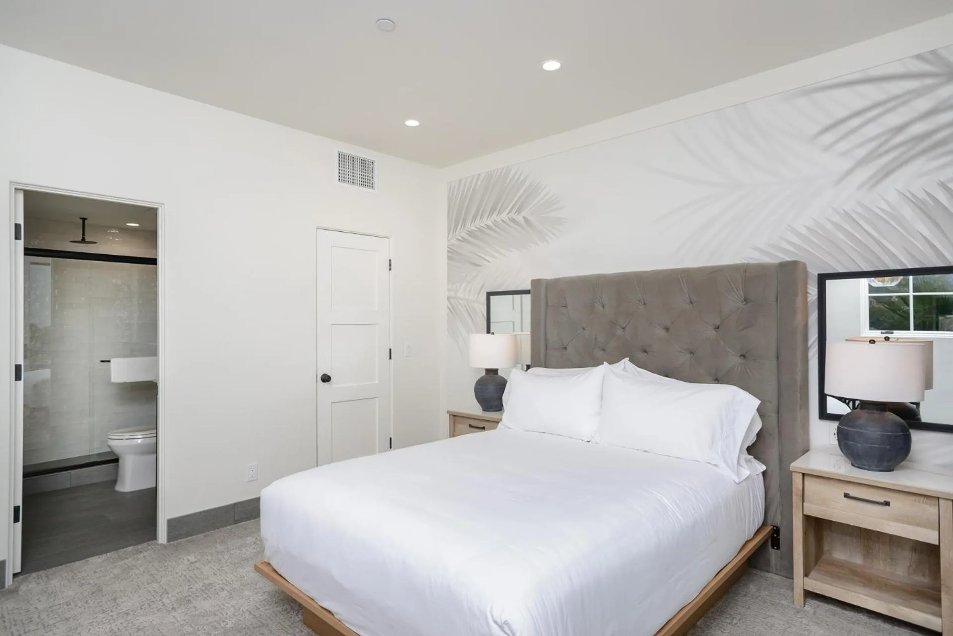 Bed in North Beach Villa