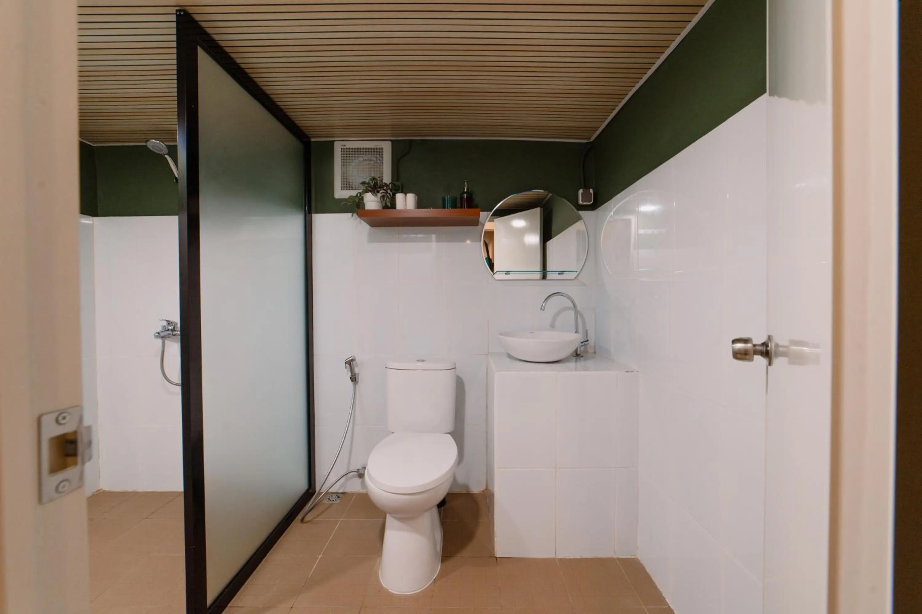 Bathroom in Snooze Malang