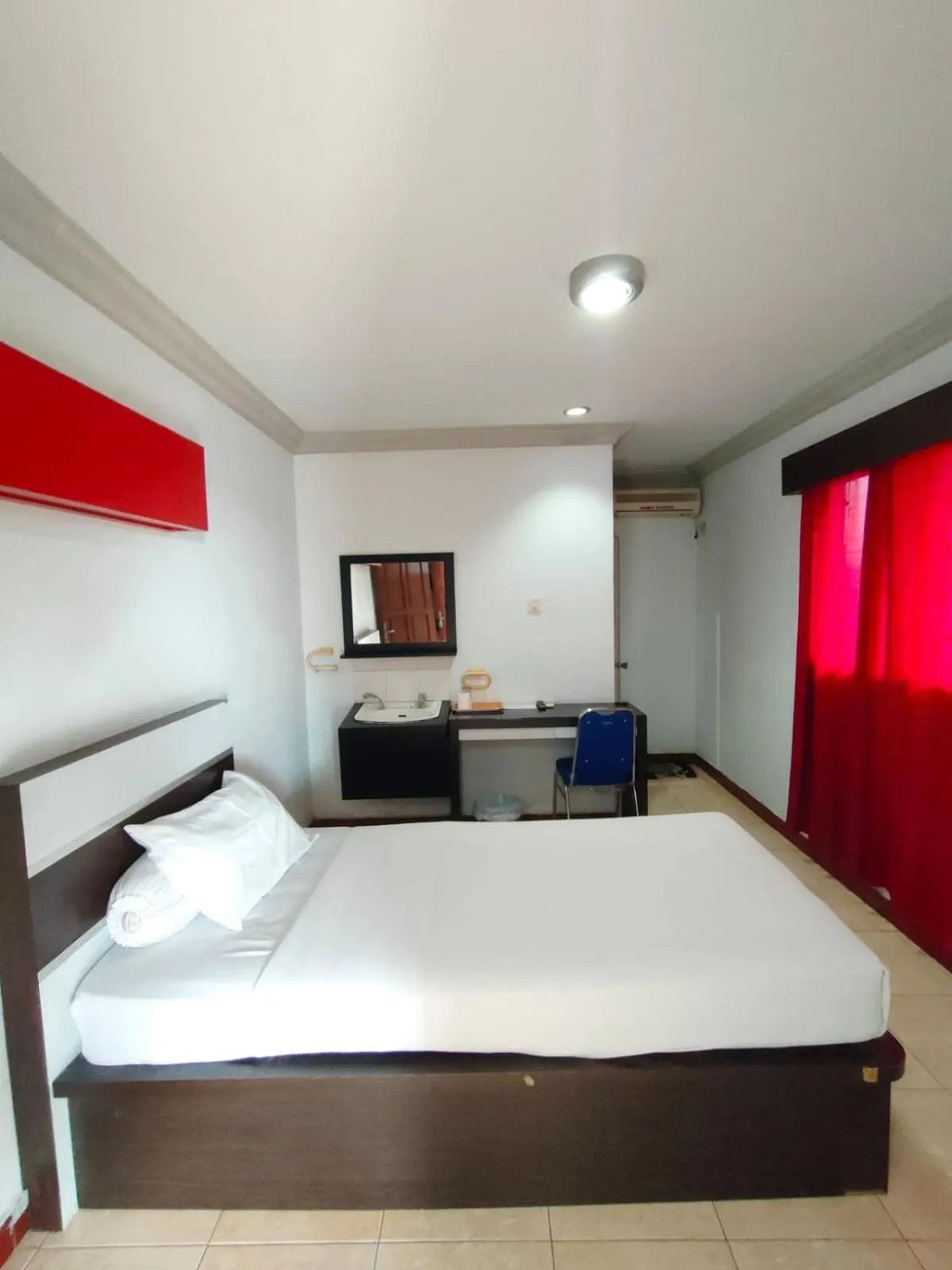 Single Room in Hotel Riverside Manado