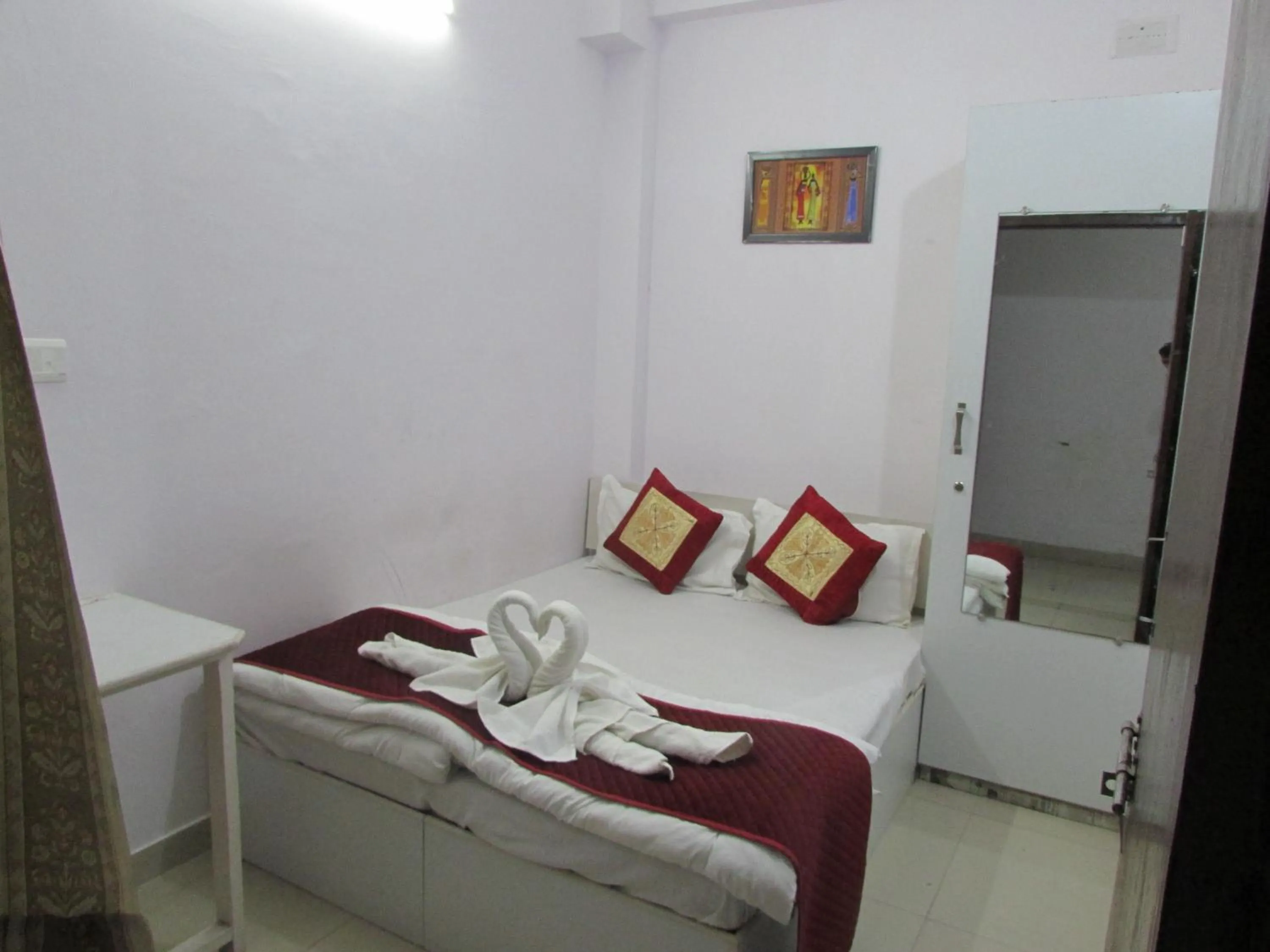 Photo of the whole room, Bed in Ashish Guest House, Udaipole