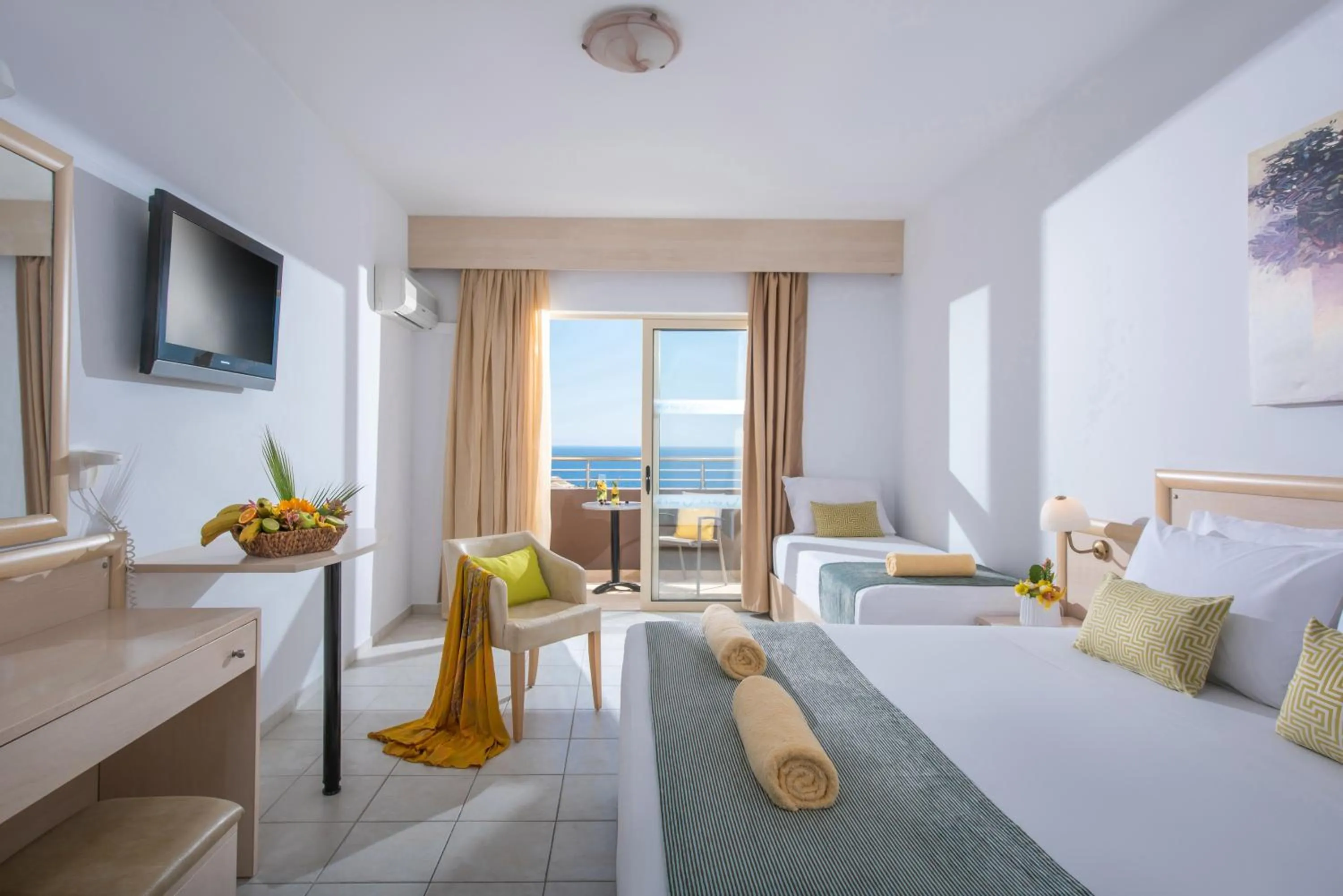 Bedroom, Bed in Blue Bay Resort Hotel