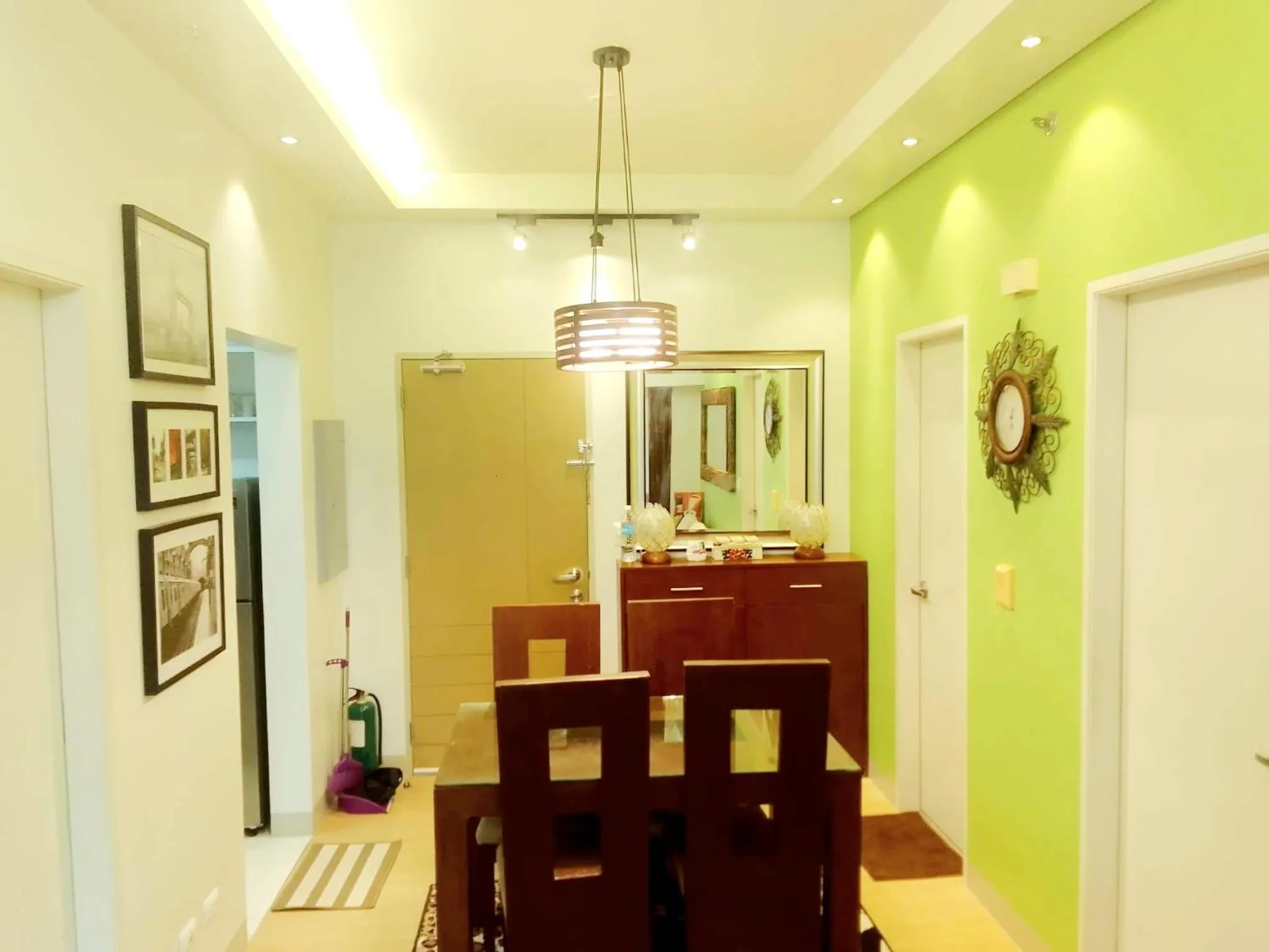 Dining area in The Levels 2BR Condo Fully Interior Cosmo Living