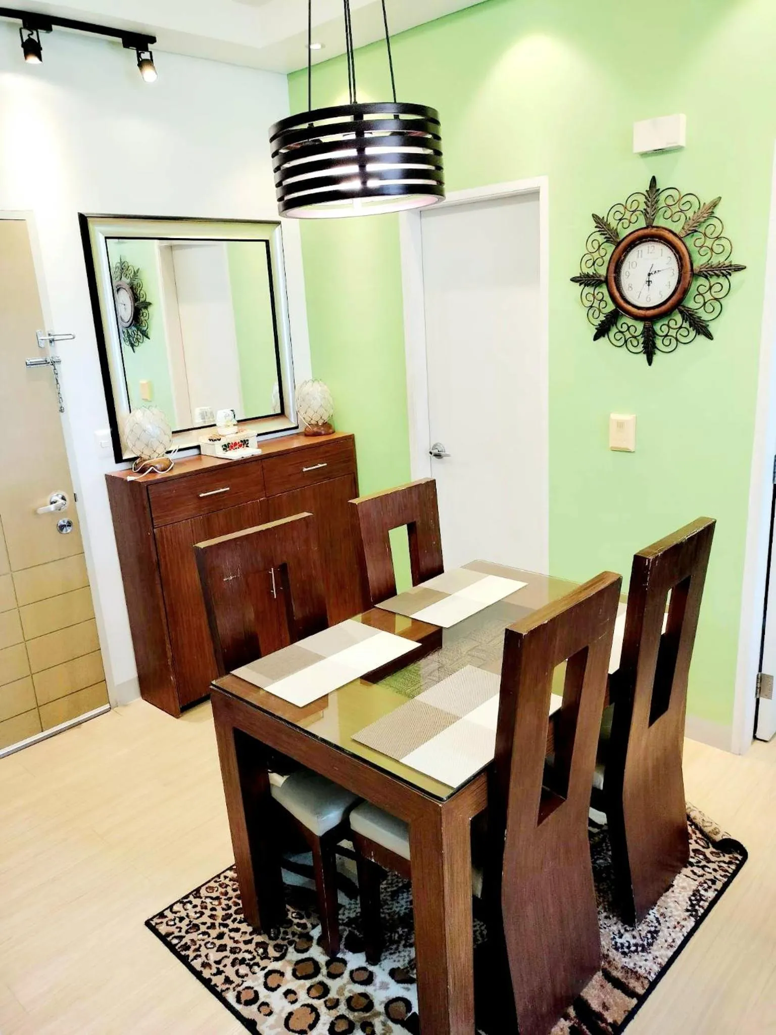 Dining area in The Levels 2BR Condo Fully Interior Cosmo Living