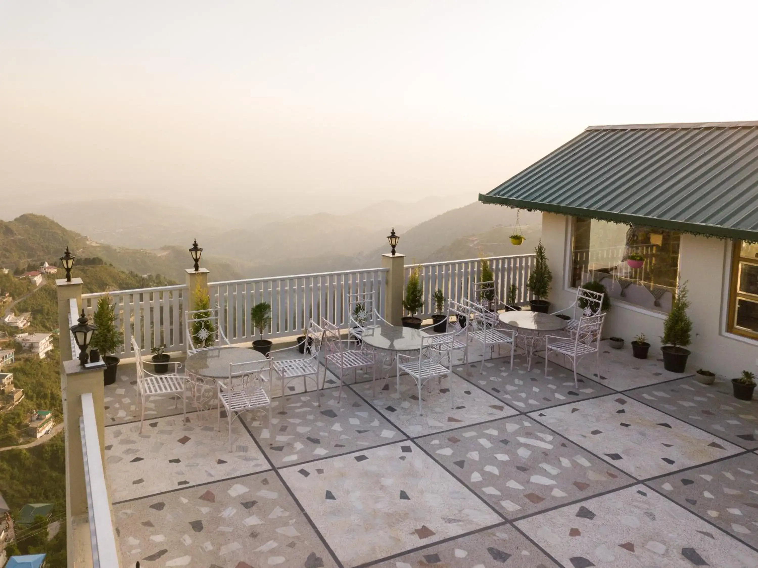 Property building in Hotel Spring Wood Property building in Hotel Spring Wood