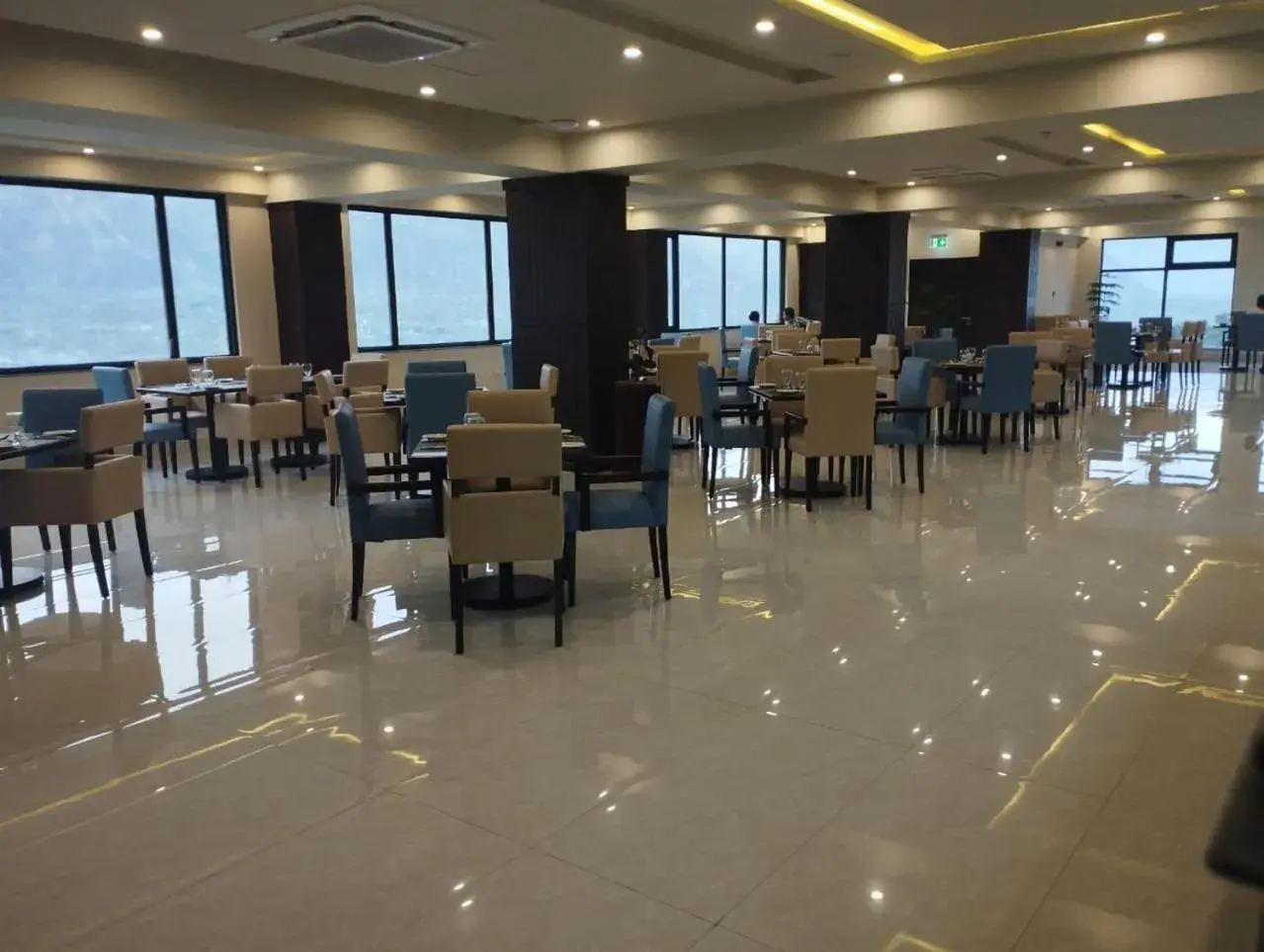 Restaurant/places to eat in Avari Xpress Gilgit Restaurant/places to eat in Avari Xpress Gilgit