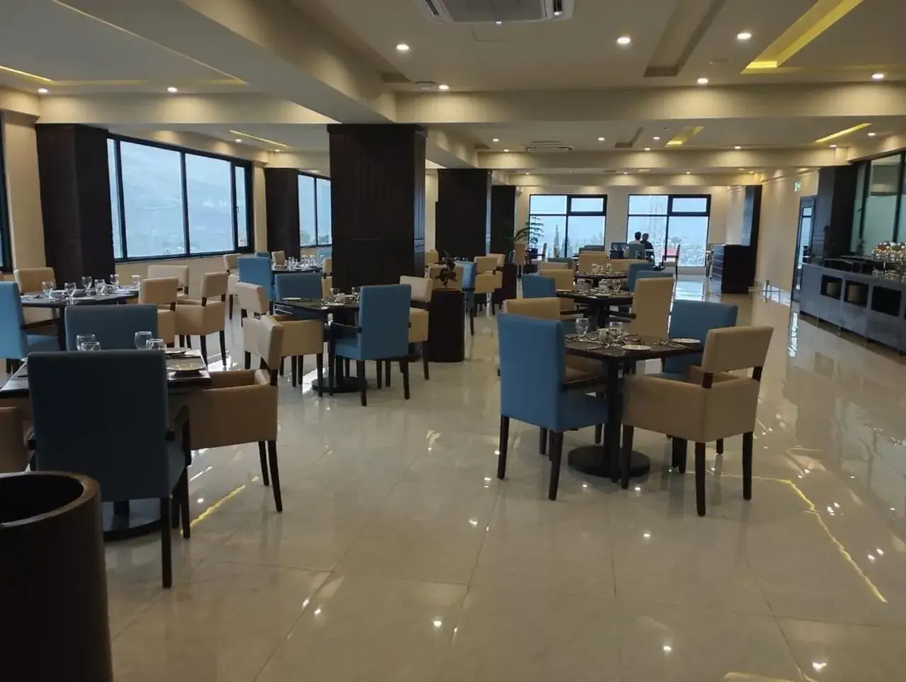 Restaurant/places to eat in Avari Xpress Gilgit Restaurant/places to eat in Avari Xpress Gilgit