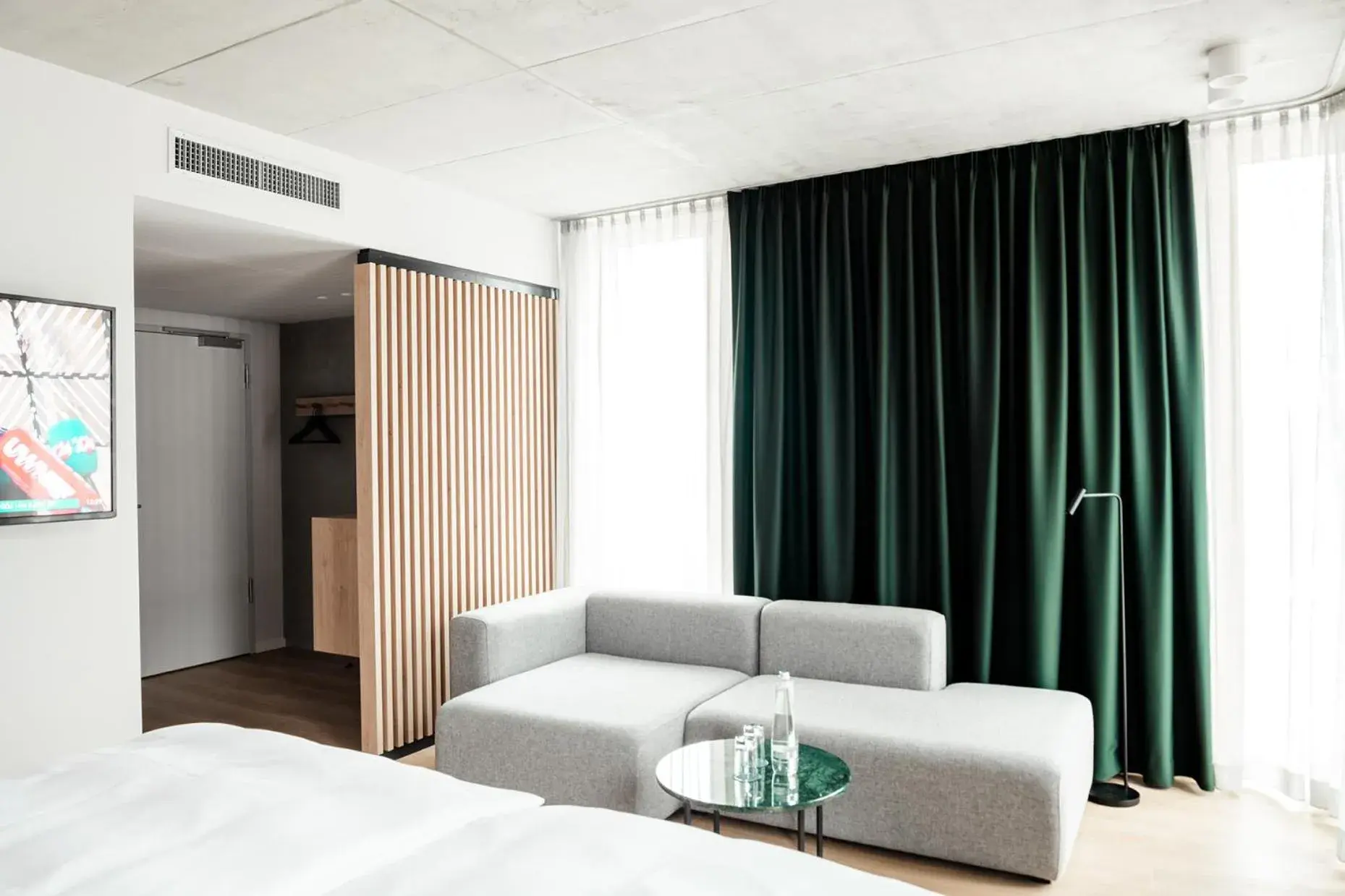 Deluxe King Room - single occupancy in Coreum Hotel Deluxe King Room - single occupancy in Coreum Hotel