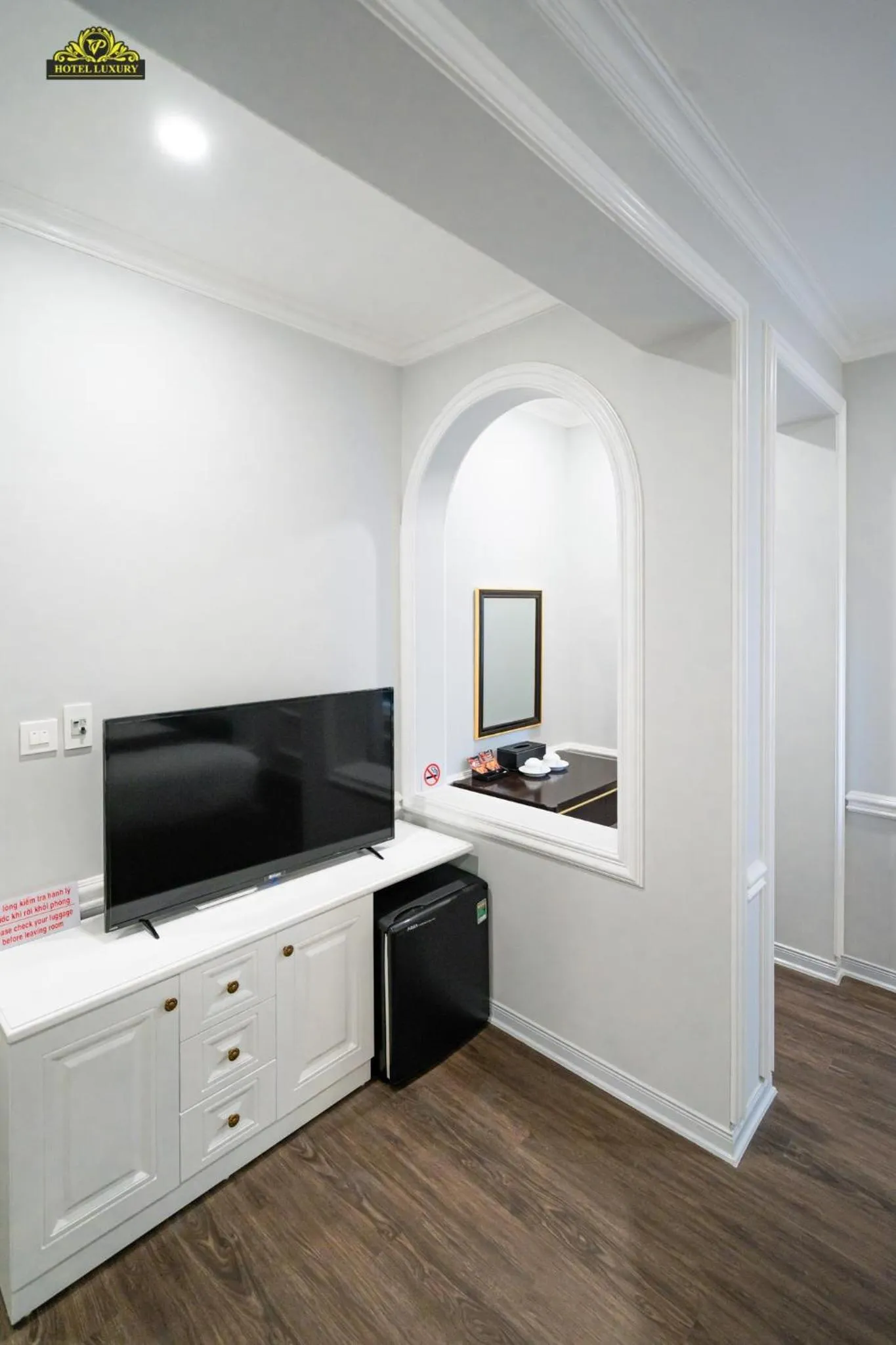 TV and multimedia in VP Hotel Luxury