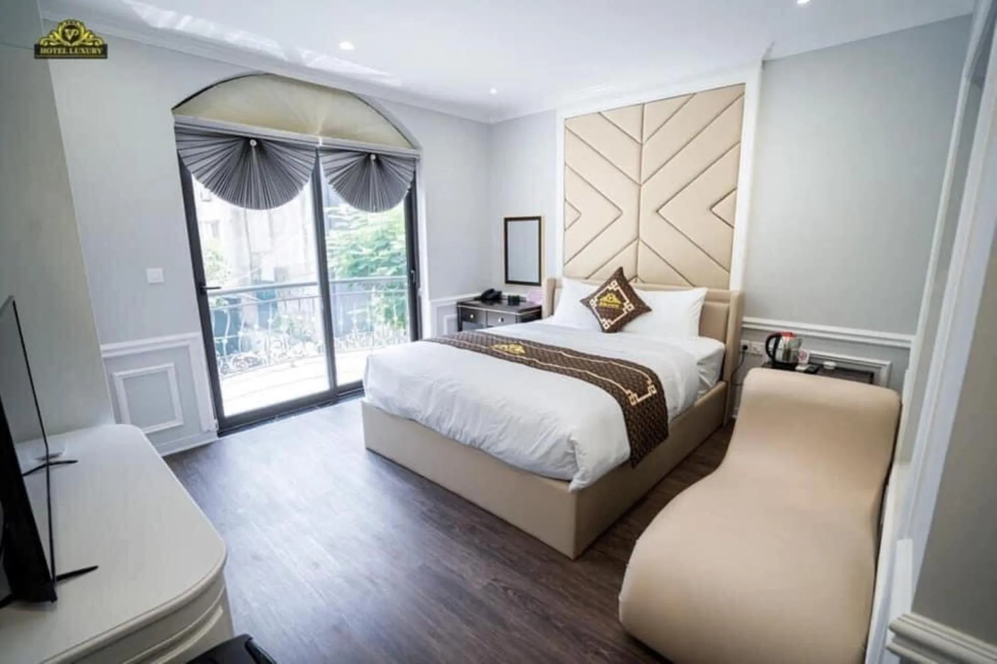 Bed in VP Hotel Luxury