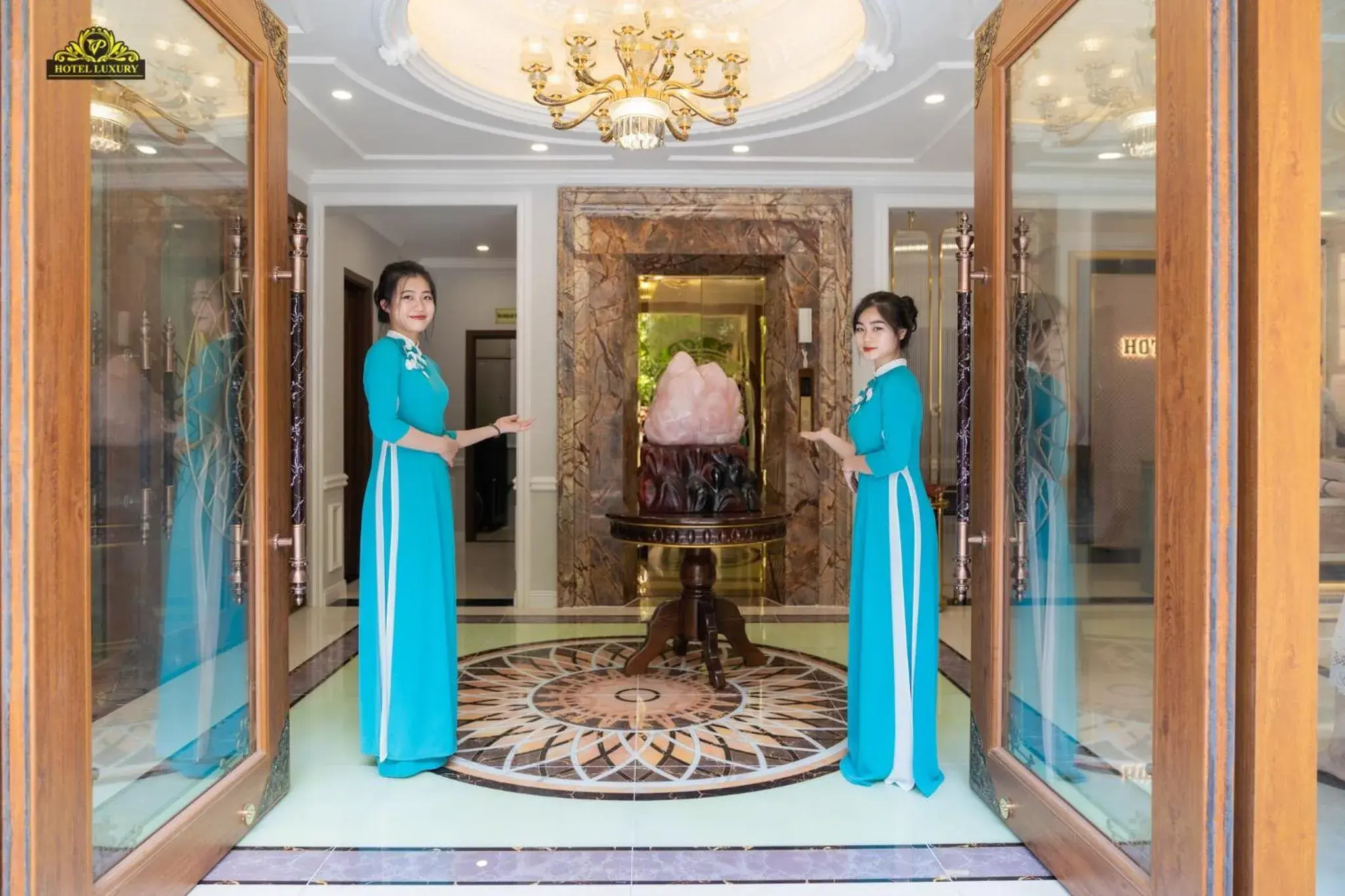 Lobby or reception in VP Hotel Luxury Lobby or reception in VP Hotel Luxury