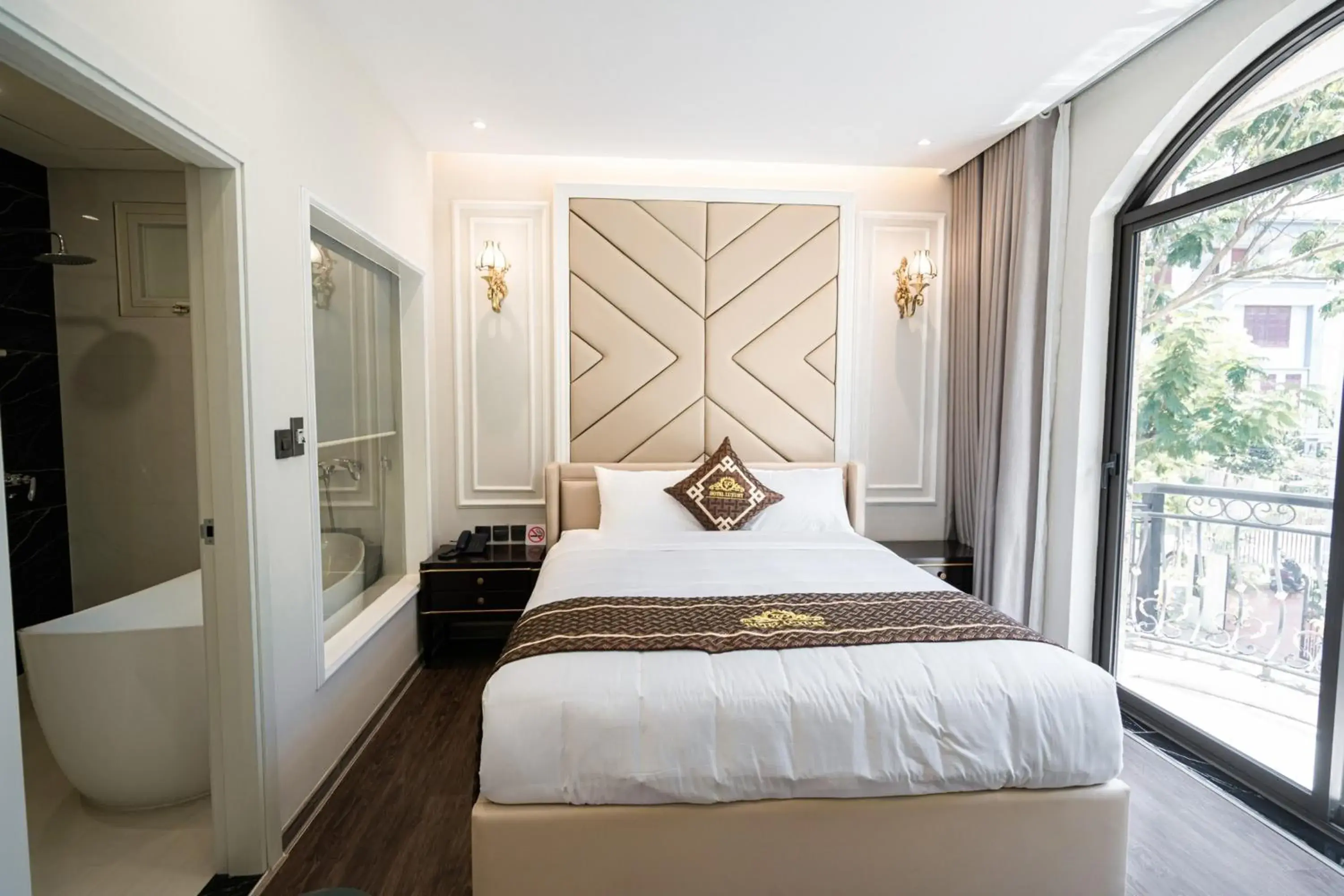 Photo of the whole room, Bed in VP Hotel Luxury Photo of the whole room, Bed in VP Hotel Luxury