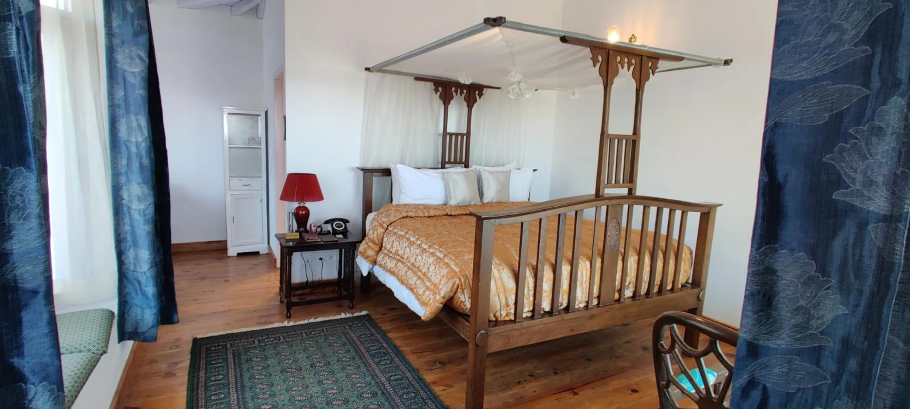 Bedroom, Bed in Te Aroha By Shervani