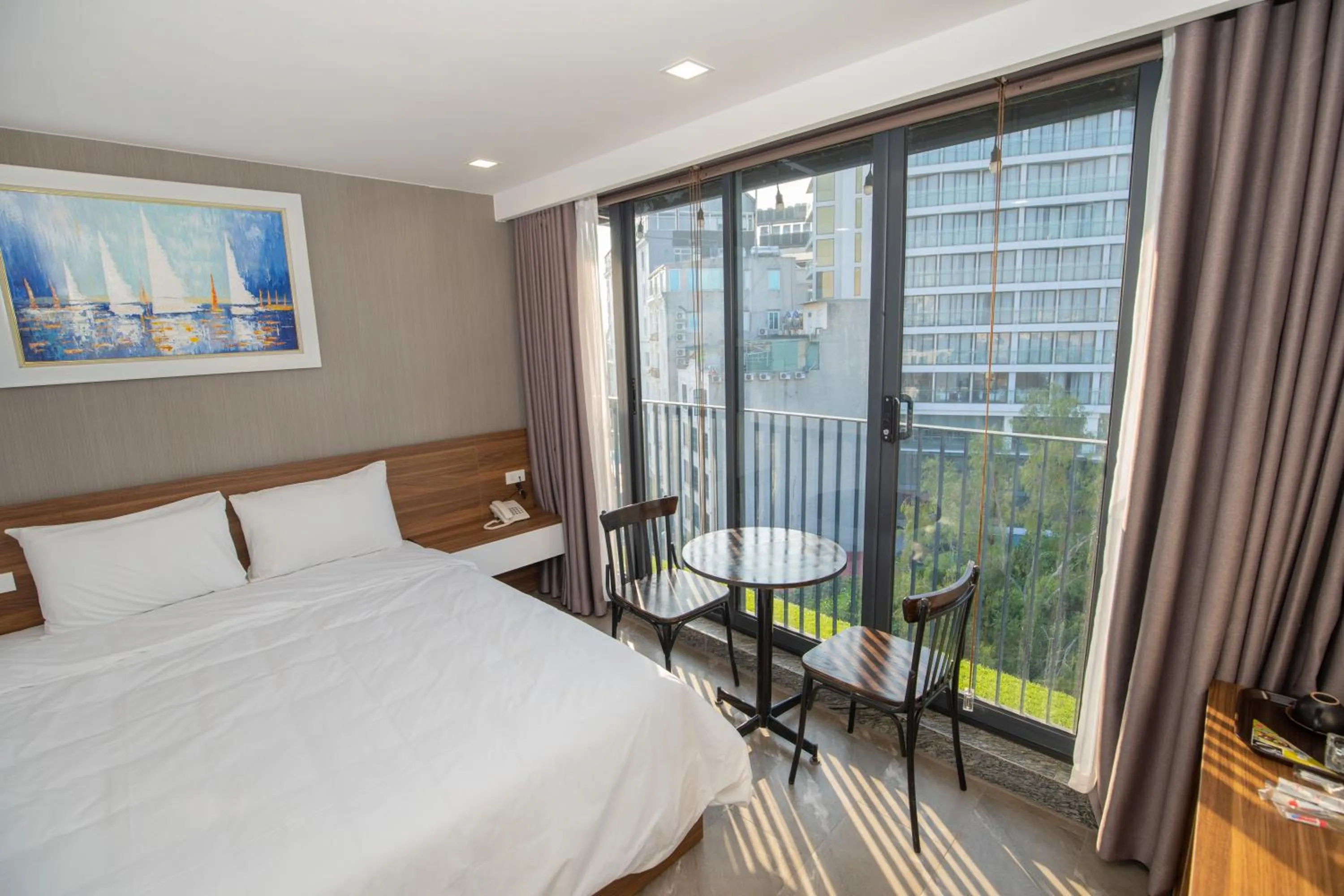 View (from property/room), Bed in Lake View Hotel