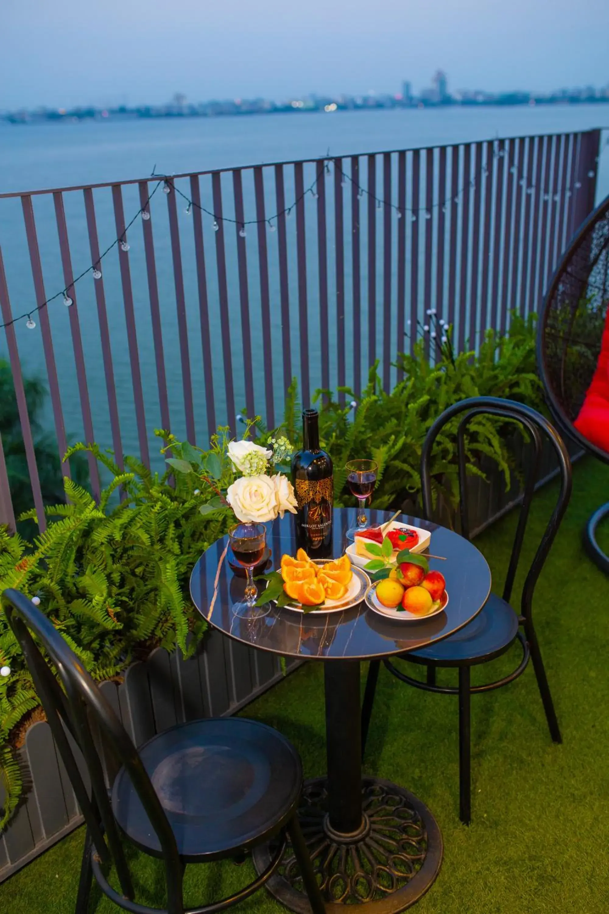 Day in Lake View Hotel Day in Lake View Hotel