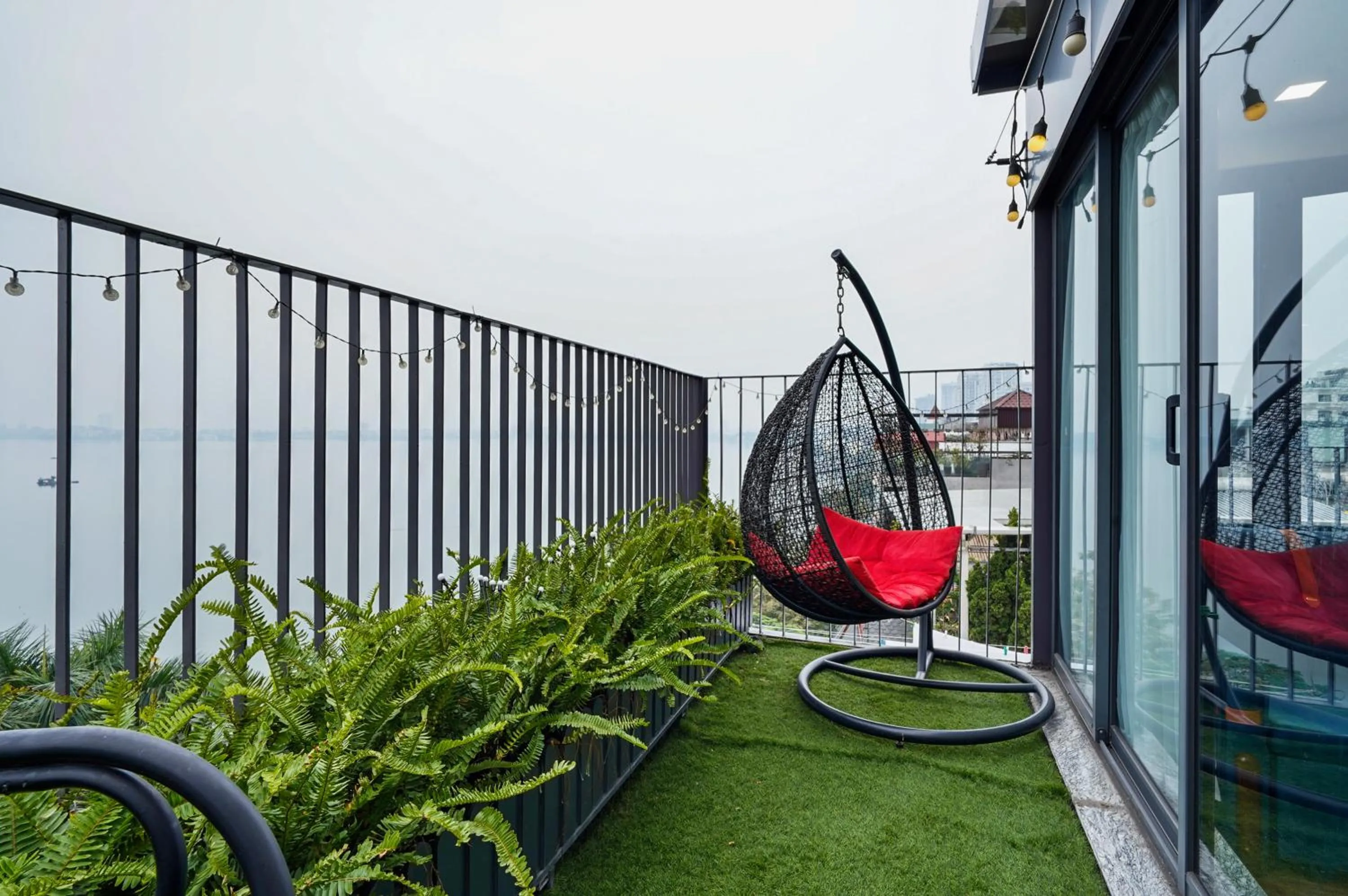 Patio in Lake View Hotel