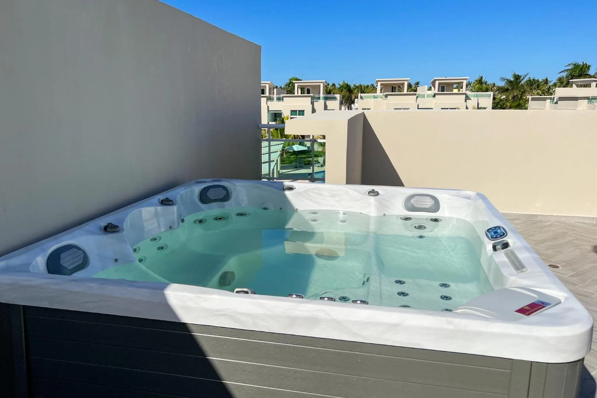 Playa Palmera Beach Resort