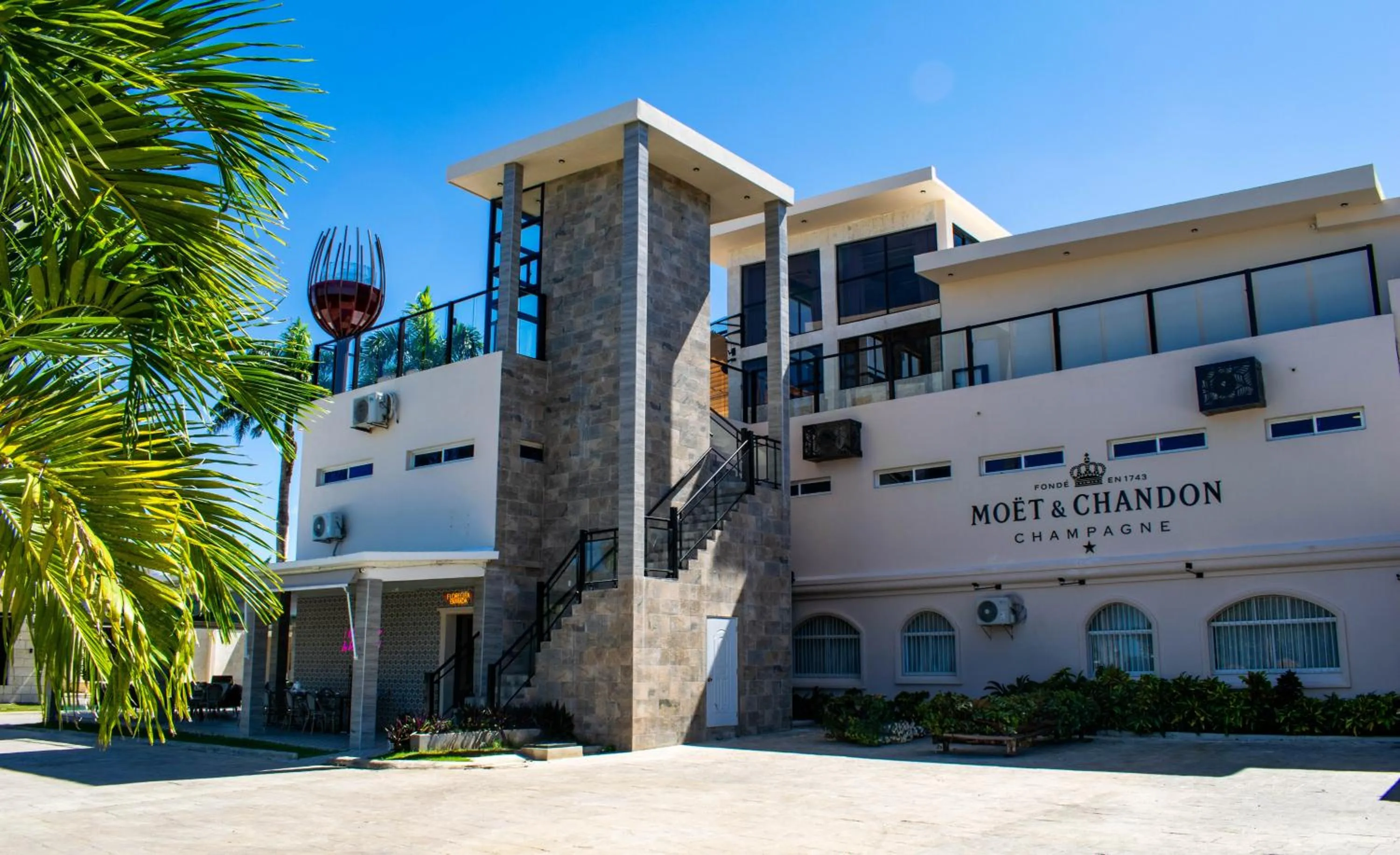 Playa Palmera Beach Resort