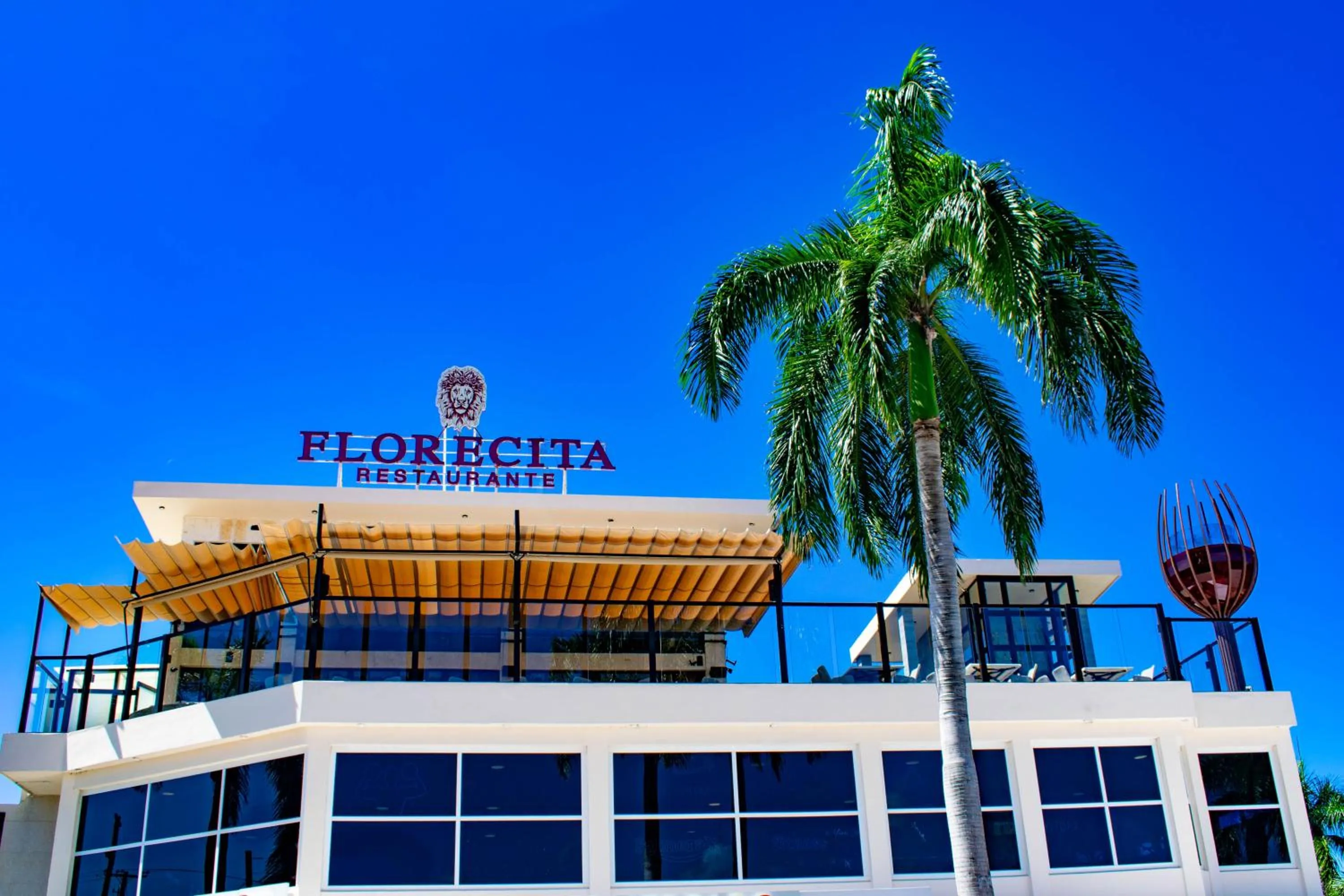 Playa Palmera Beach Resort