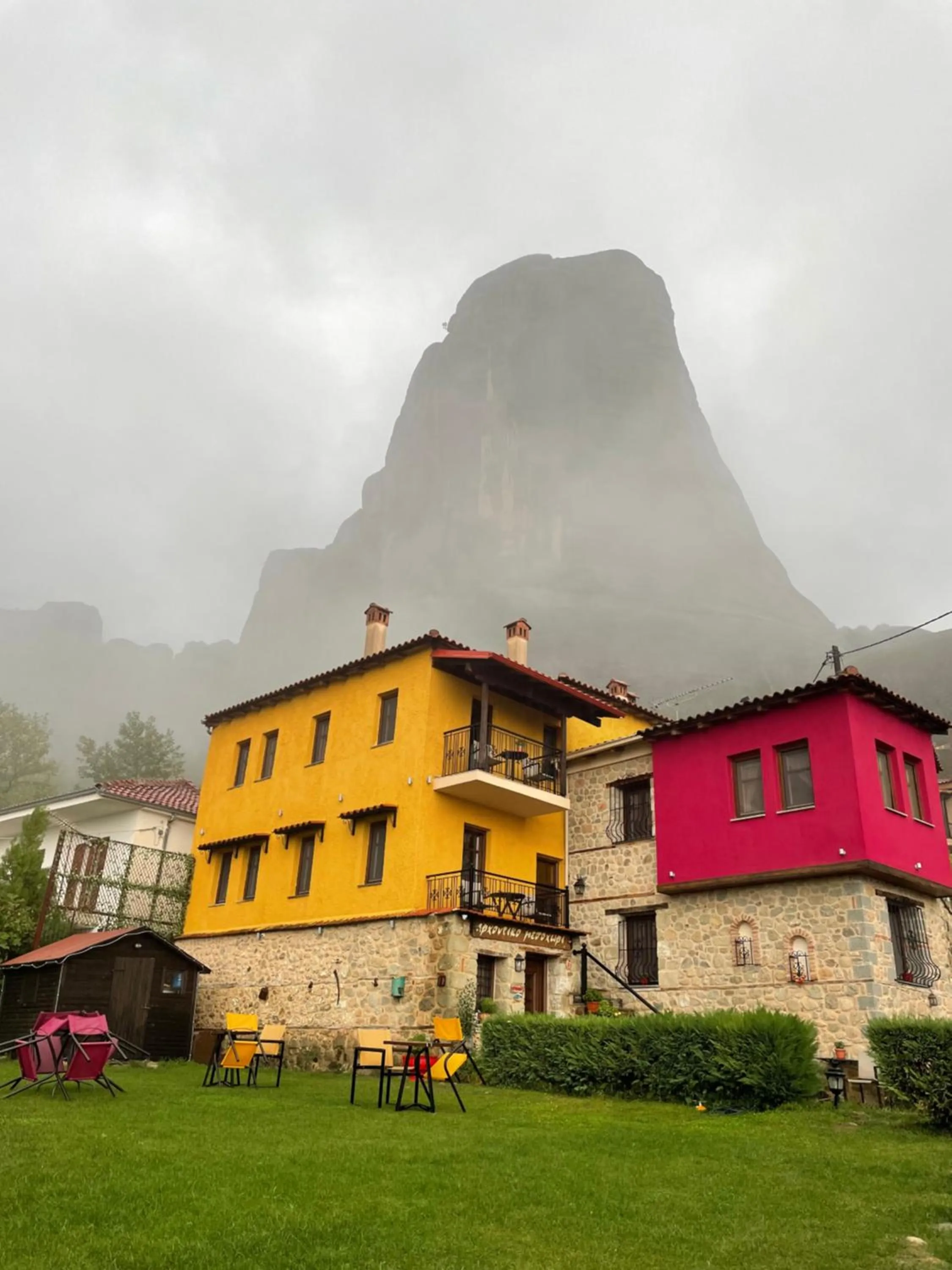 Property building in Archontiko Mesohori Meteora