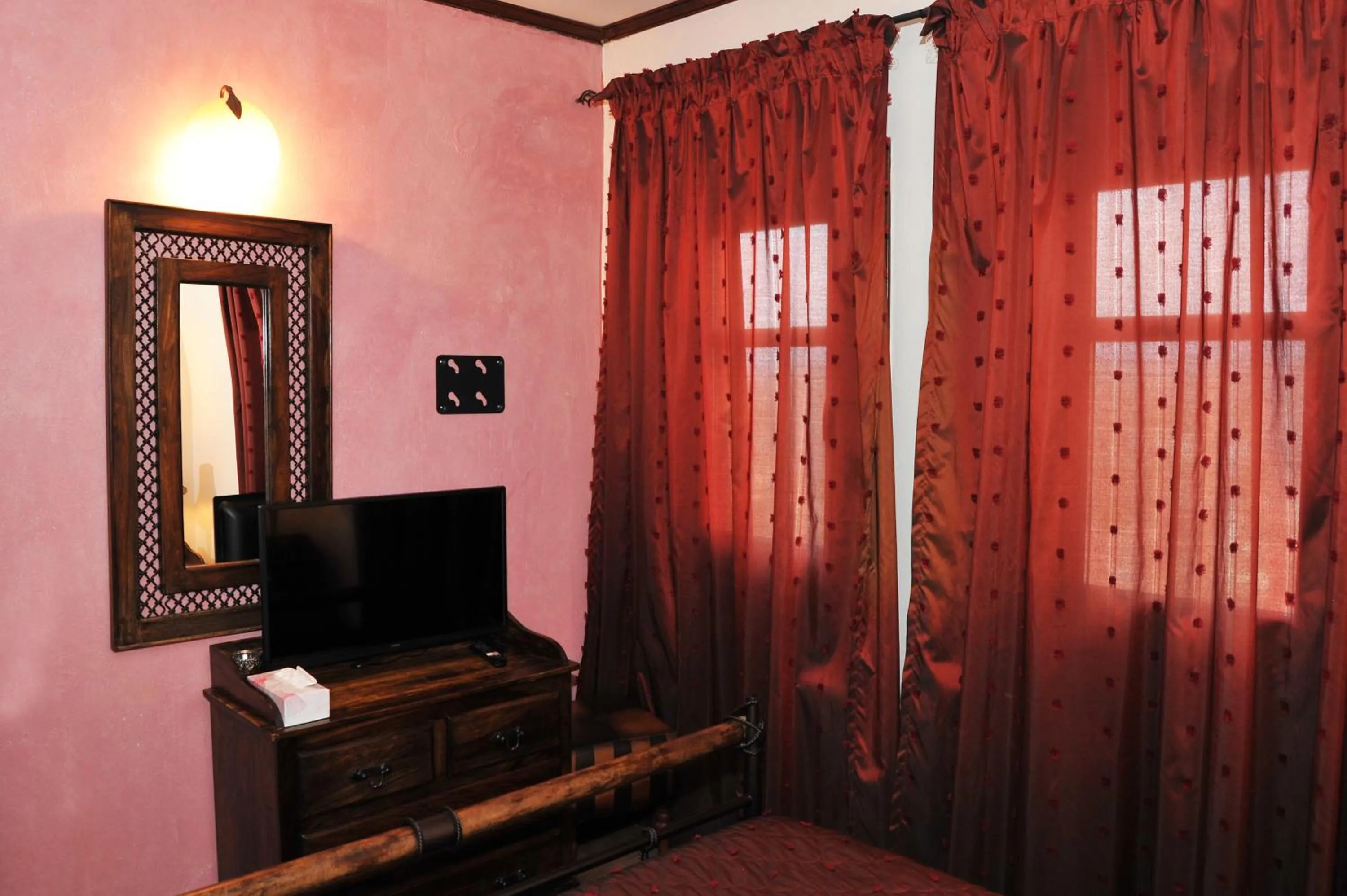 TV and multimedia in Archontiko Mesohori Meteora