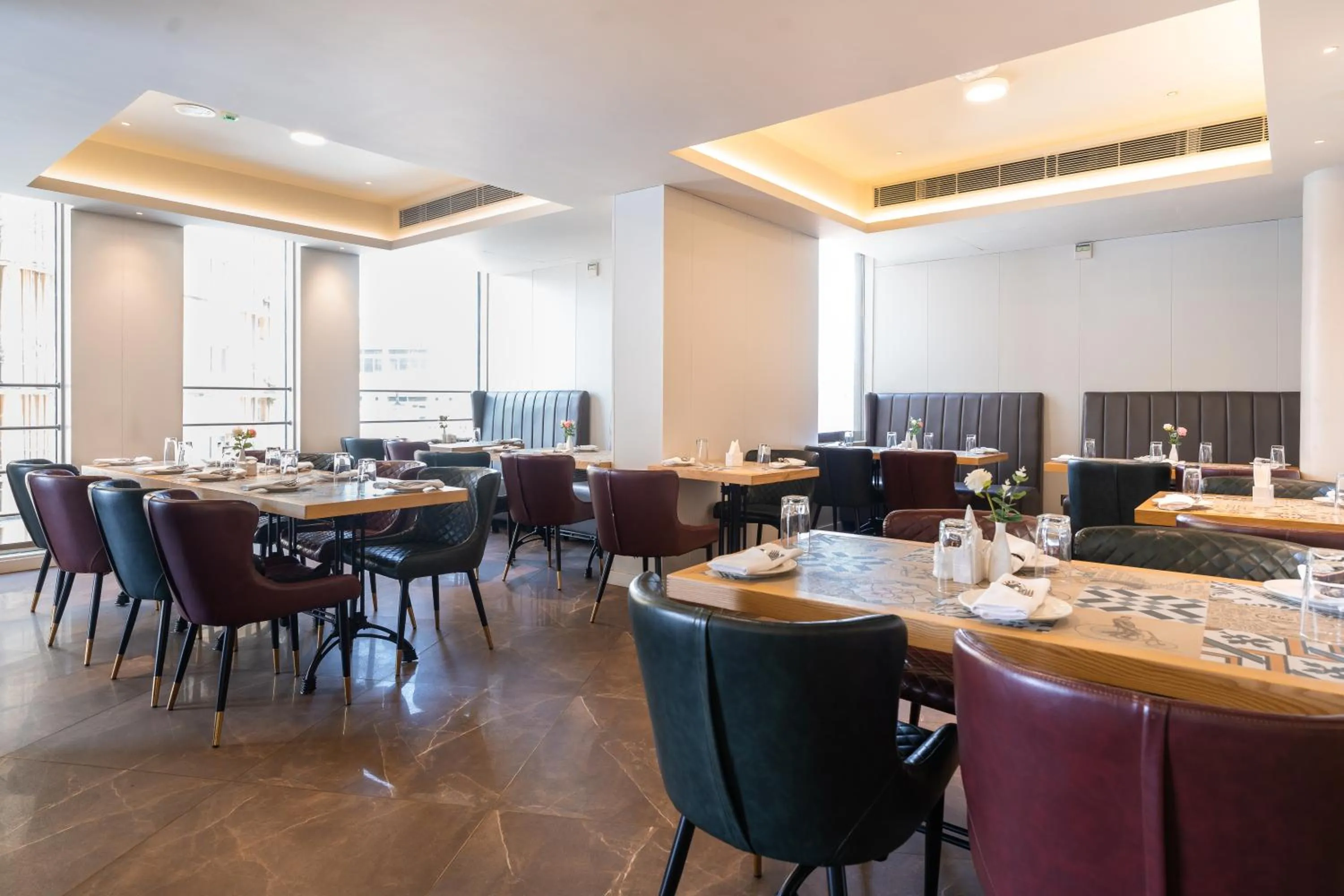 Restaurant/places to eat in Marine Inn Hotel