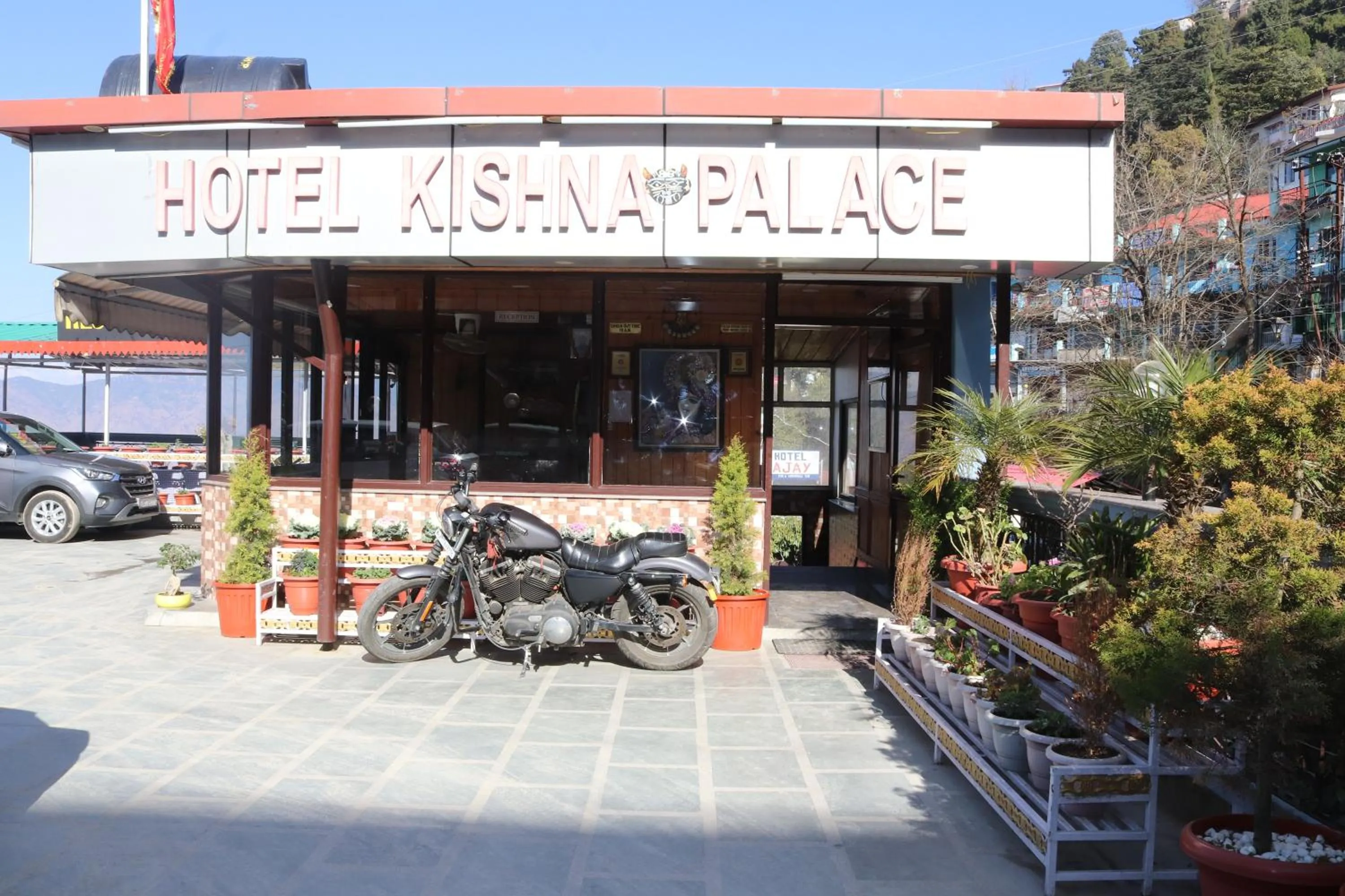 Facade/entrance in Hotel Kishna Palace
