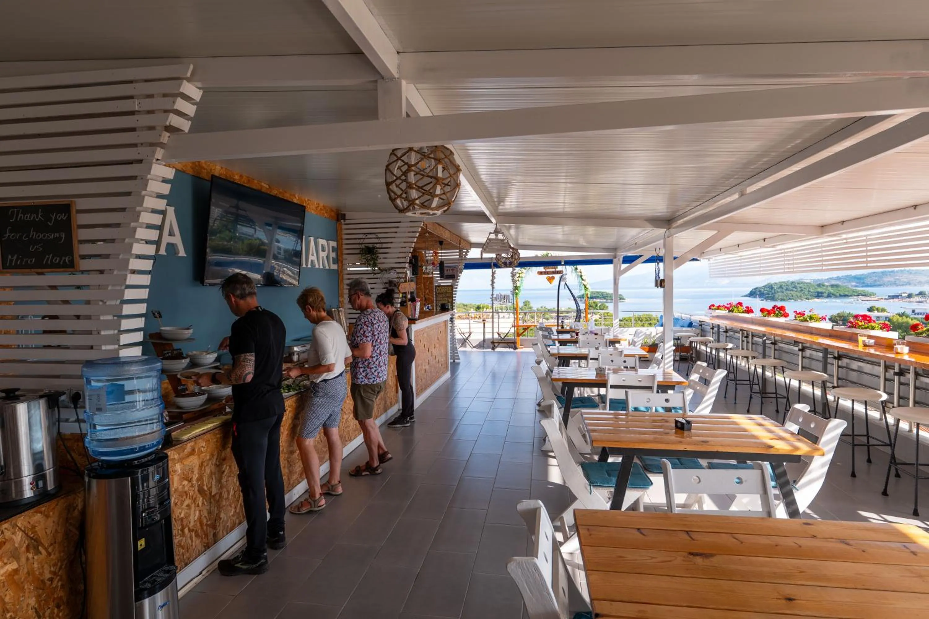 Food and drinks in Hotel Ajden by Mira Mare