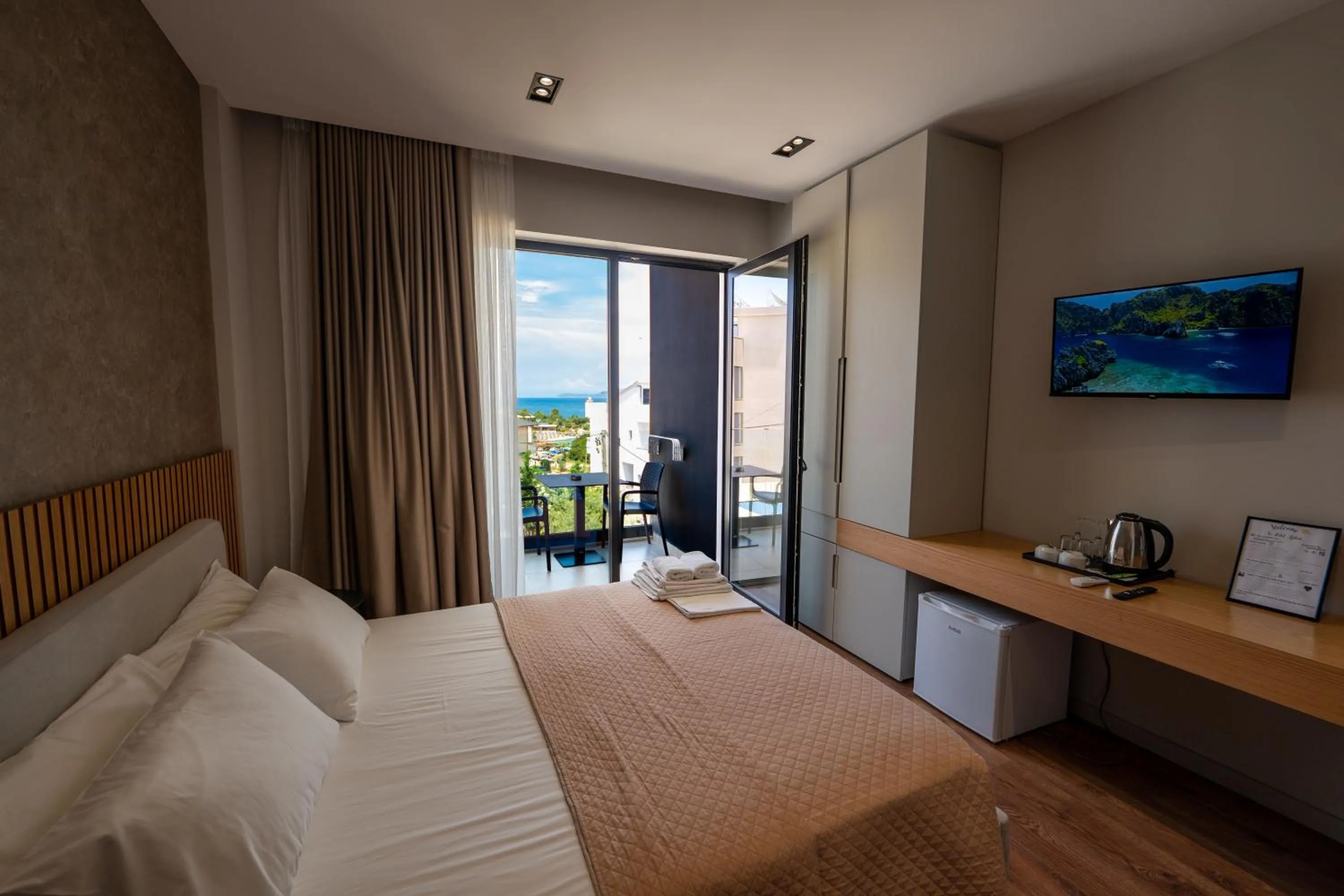 Photo of the whole room, Bed in Hotel Ajden by Mira Mare