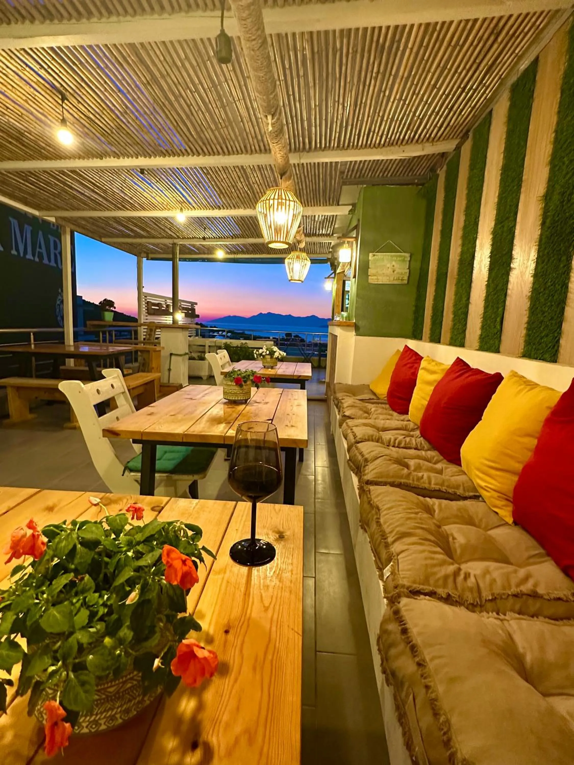 TV and multimedia in Hotel Ajden by Mira Mare