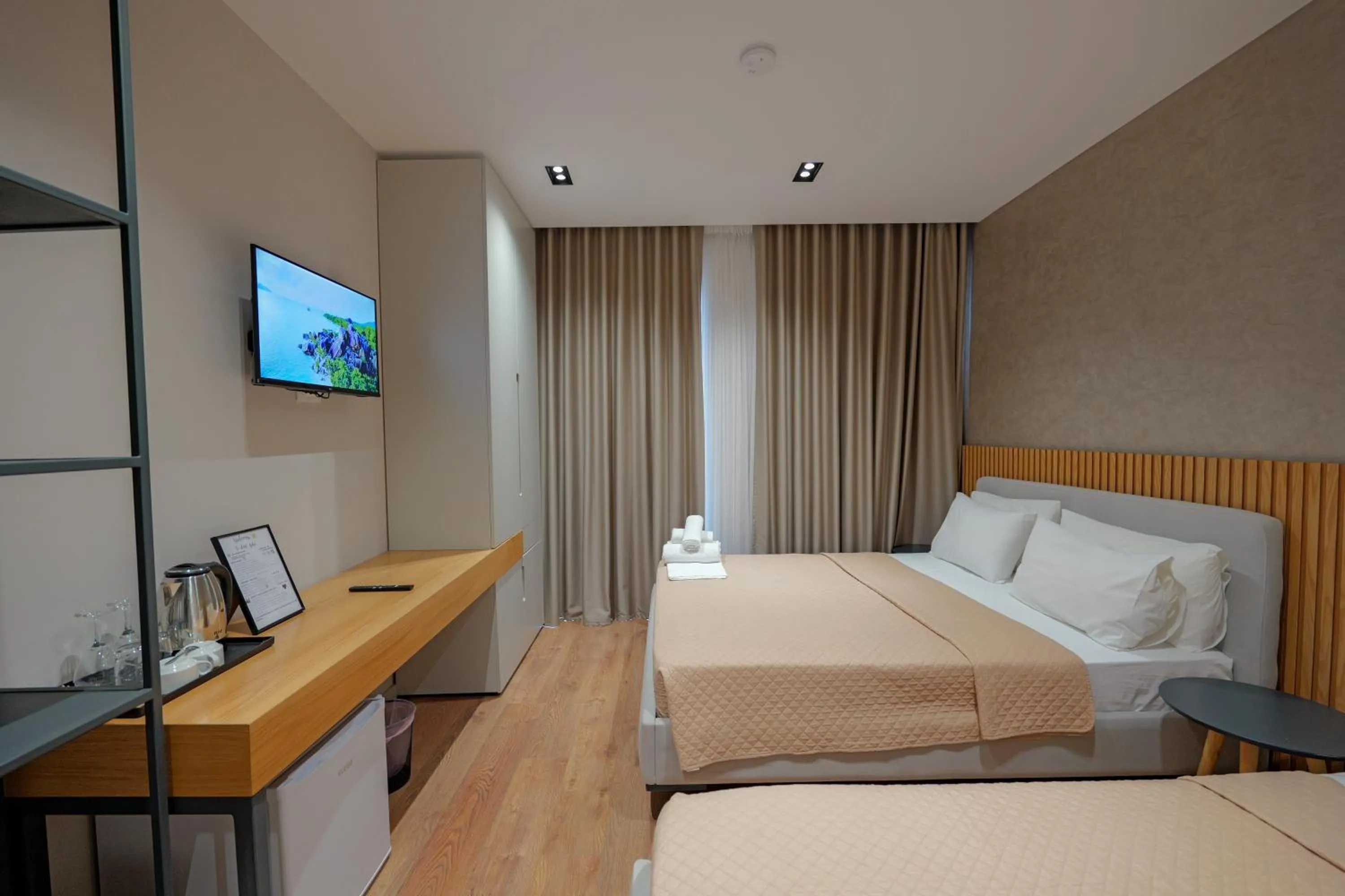 Photo of the whole room, Bed in Hotel Ajden by Mira Mare