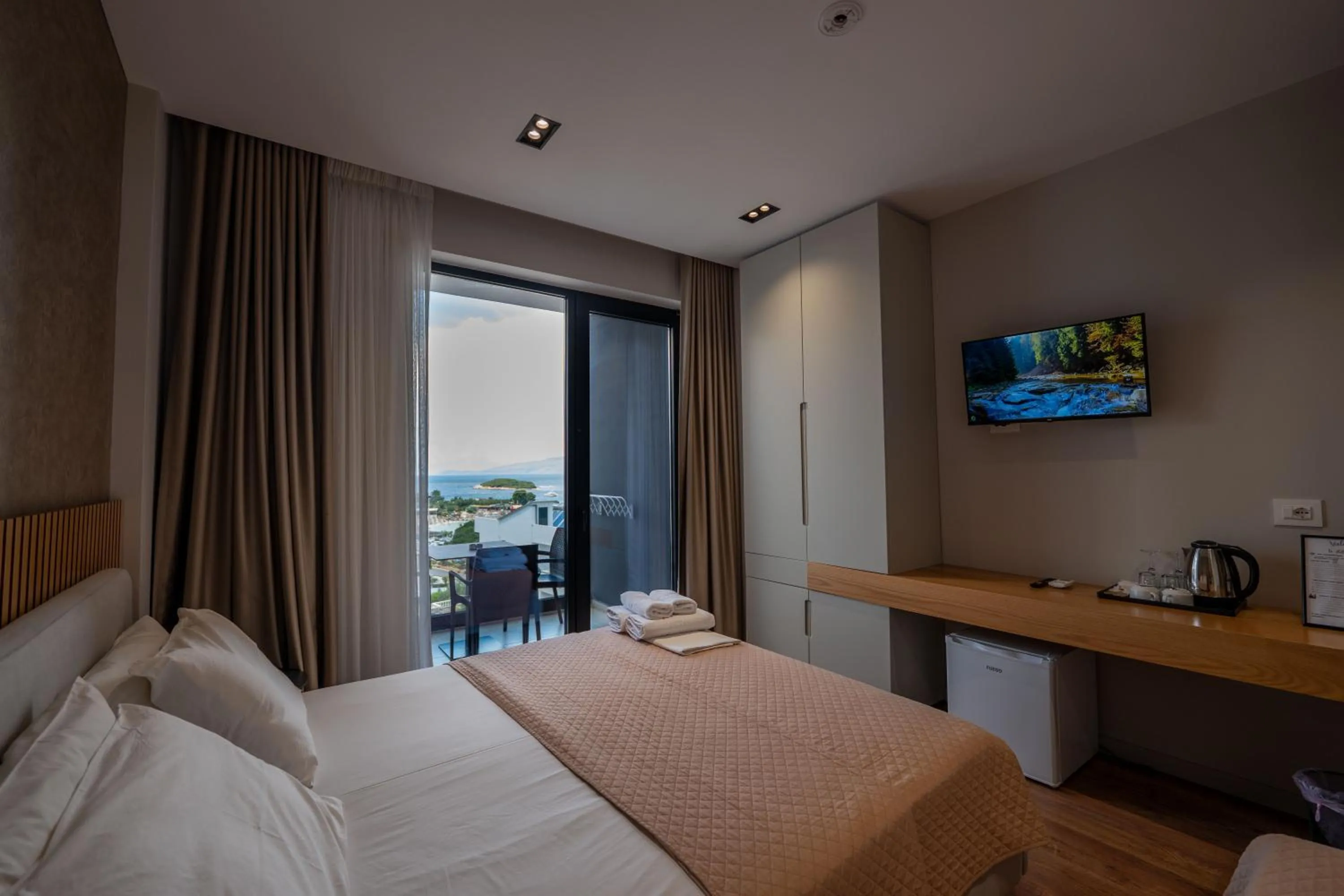 Photo of the whole room, Bed in Hotel Ajden by Mira Mare