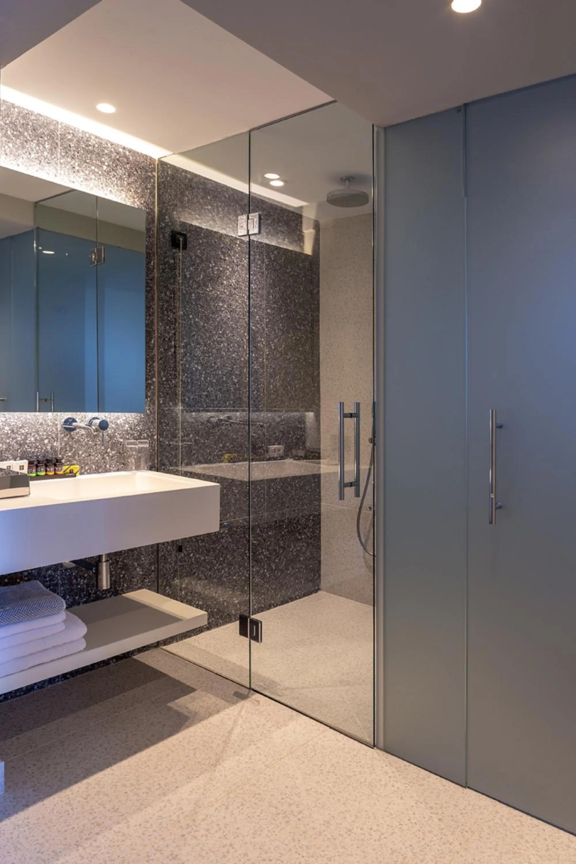 Bathroom in Skiathos Palace Hotel