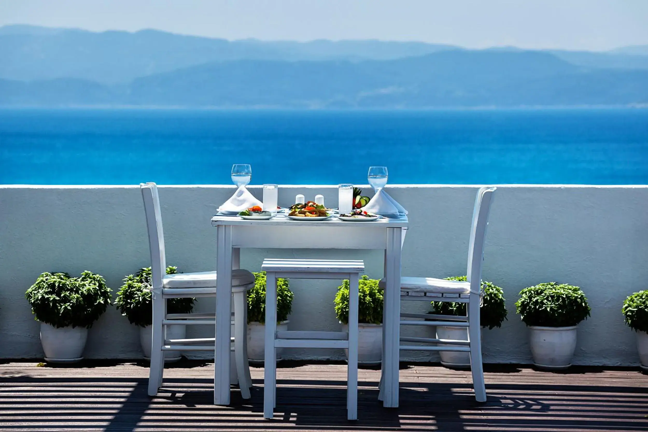 Restaurant/places to eat in Skiathos Palace Hotel Restaurant/places to eat in Skiathos Palace Hotel