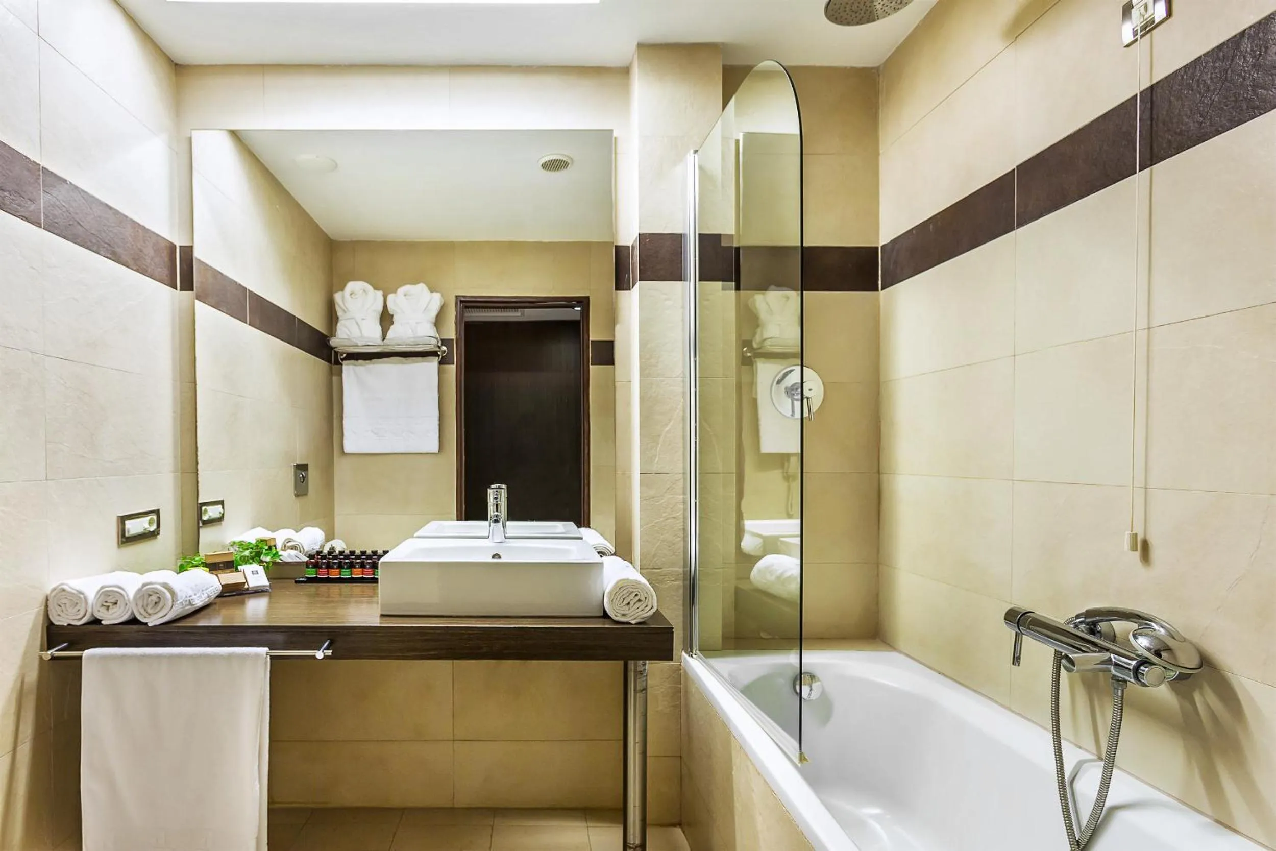 Bathroom in Skiathos Palace Hotel