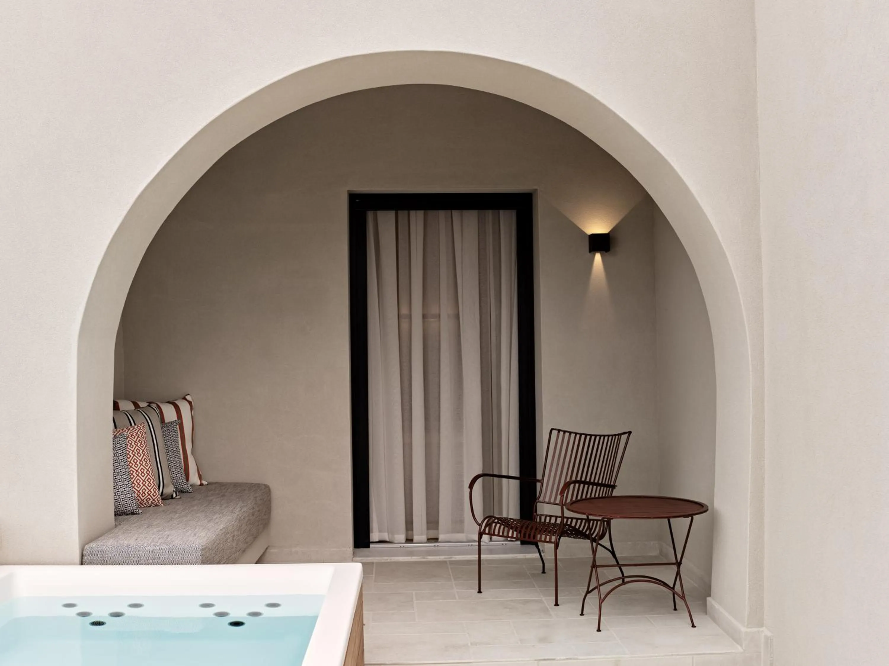 Hot Tub in NAUMA PAROS Design Boutique Hotel