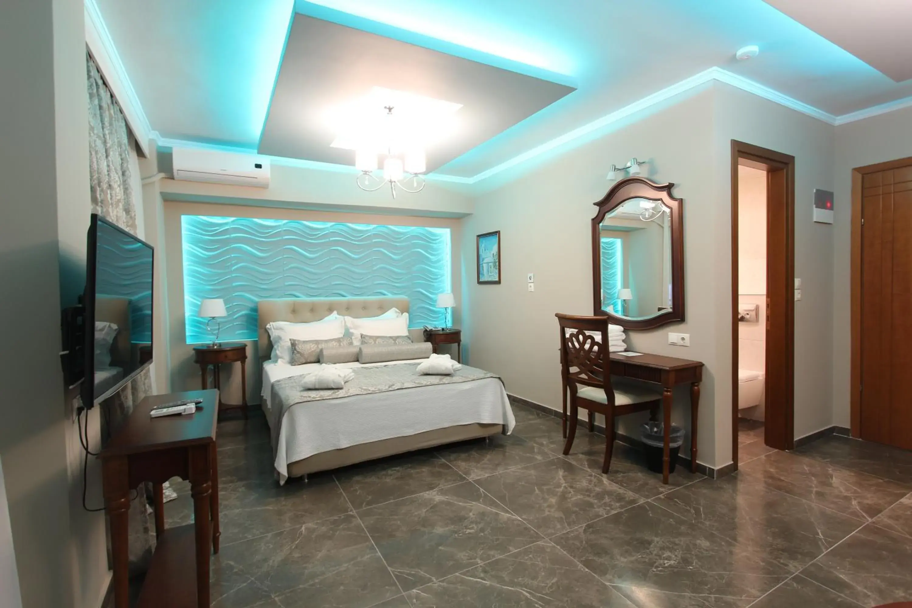 Photo of the whole room in Hotel Mallas Photo of the whole room in Hotel Mallas