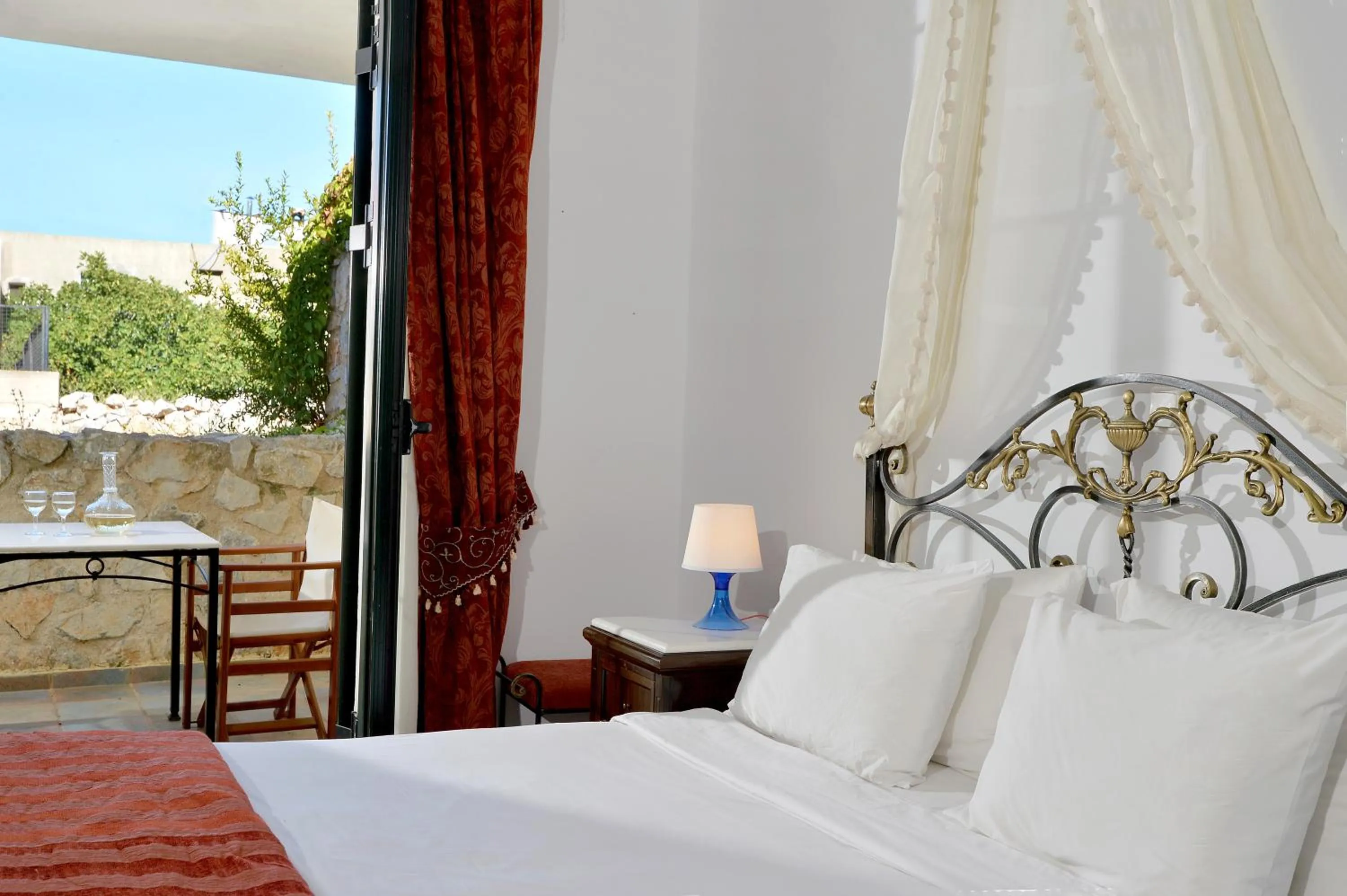 Bedroom, Bed in Vasilaras Hotel